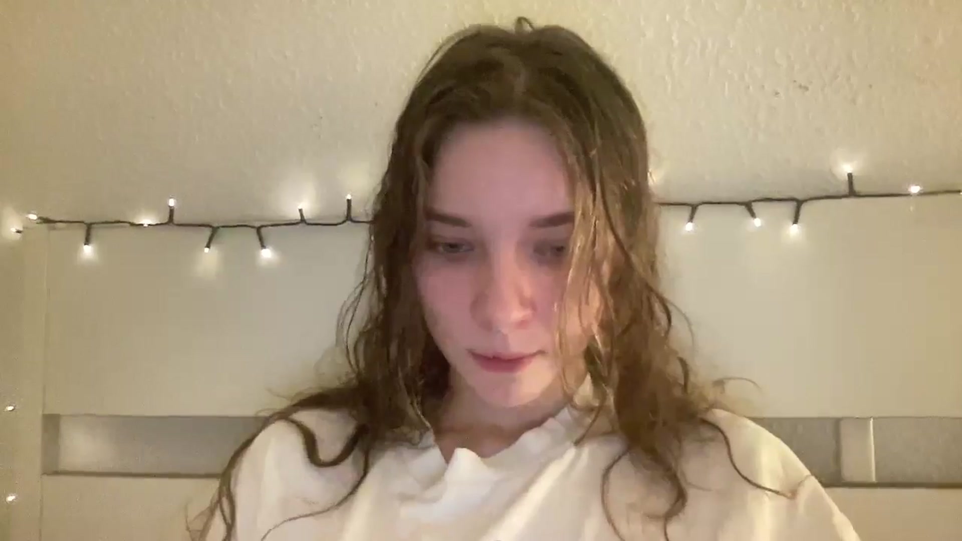 Gallery image thumbnail from Shinie_'s myfreecams stream on, 02/04/2026, 20:35 image 17 of 20