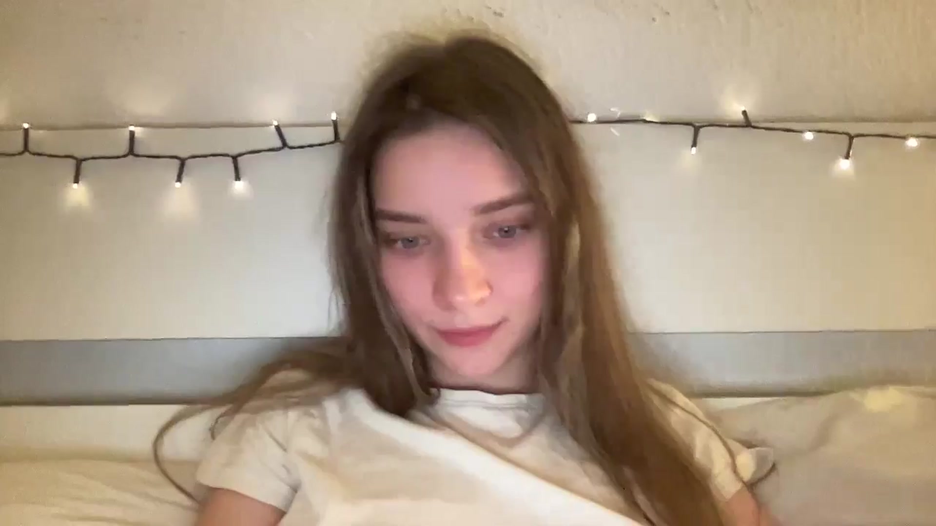Gallery image thumbnail from Shinie_'s myfreecams stream on, 02/10/2026, 19:30 image 12 of 20