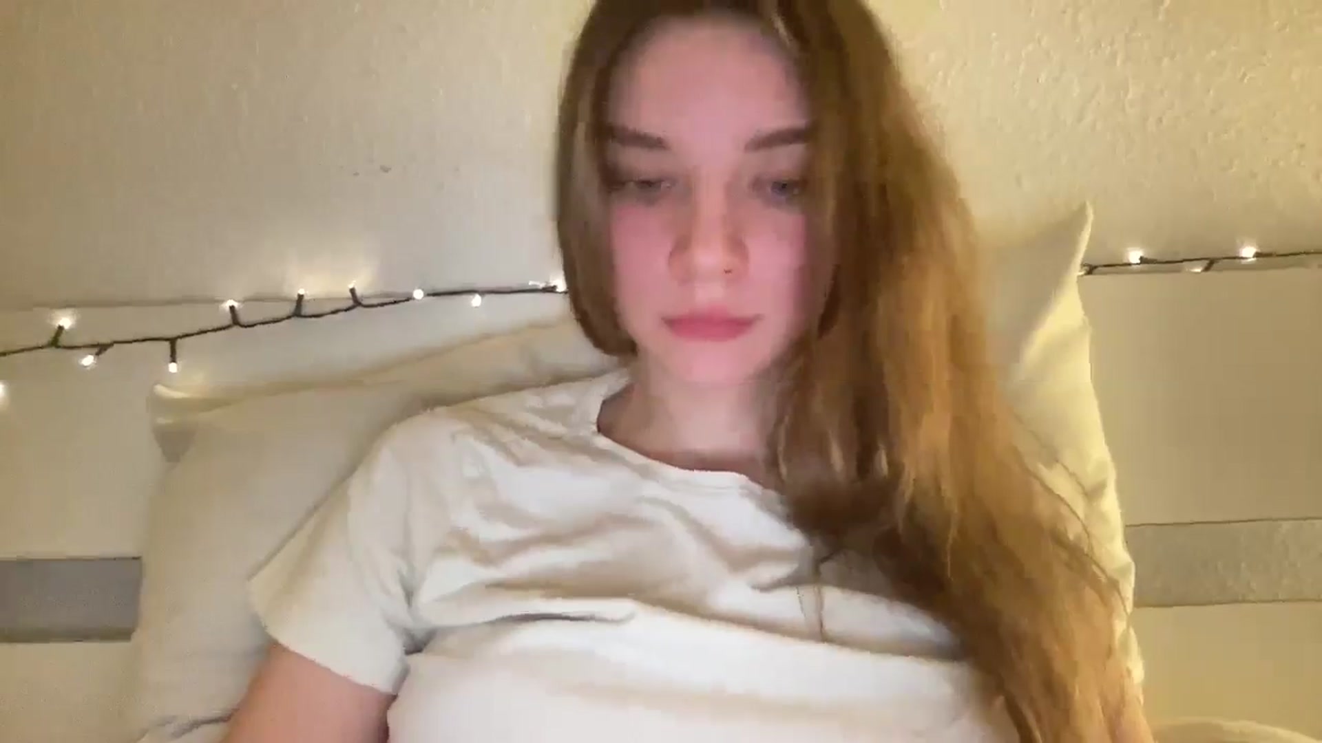 Gallery image thumbnail from Shinie_'s myfreecams stream on, 02/15/2026, 22:27 image 18 of 20