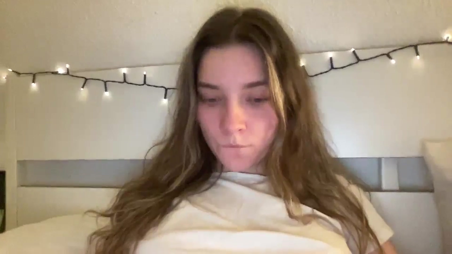 Gallery image thumbnail from Shinie_'s myfreecams stream on, 02/18/2026, 21:47 image 12 of 20