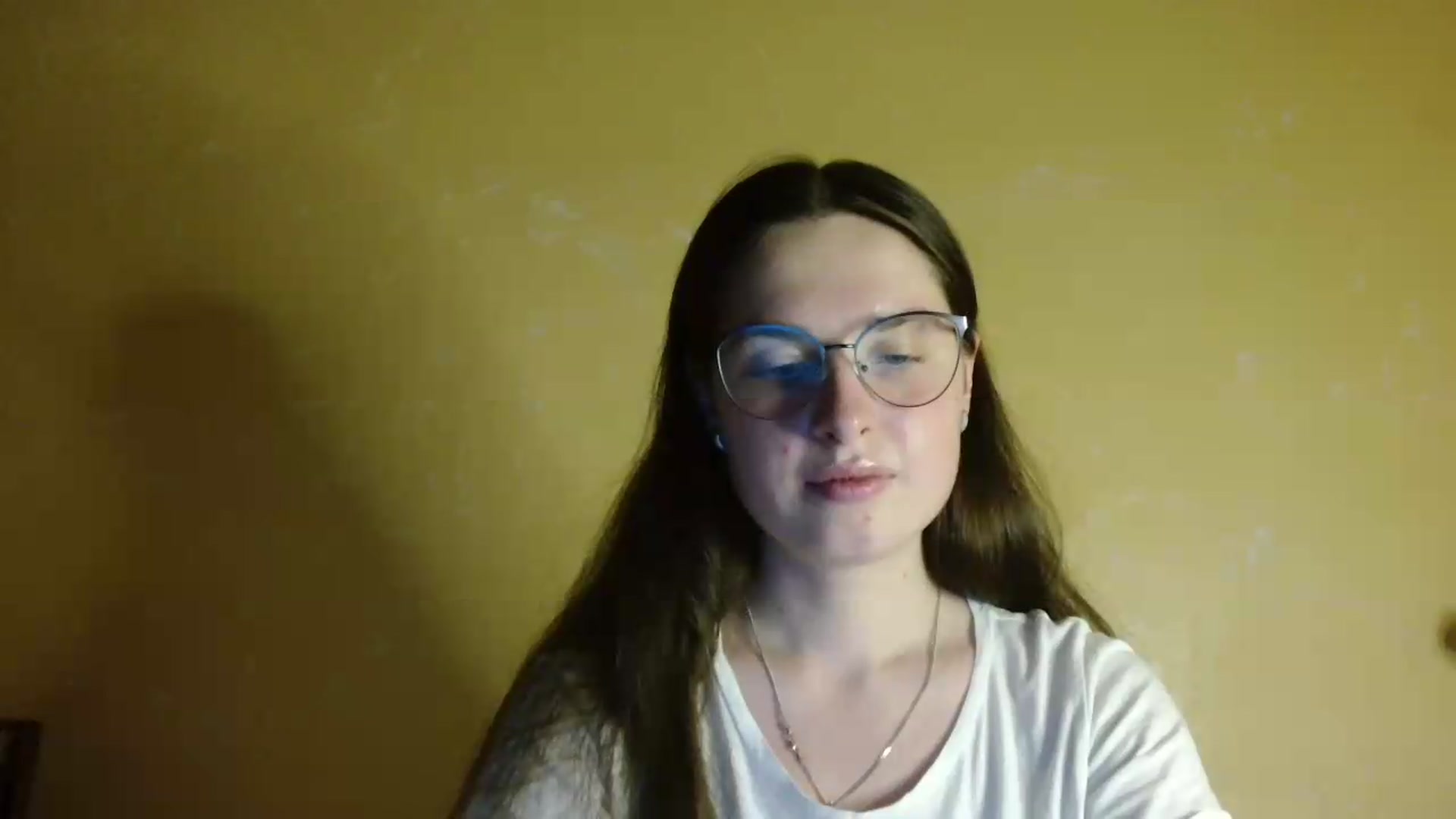 Gallery image thumbnail from Shinie__'s myfreecams stream on, 06/28/2026, 19:18 image 18 of 20