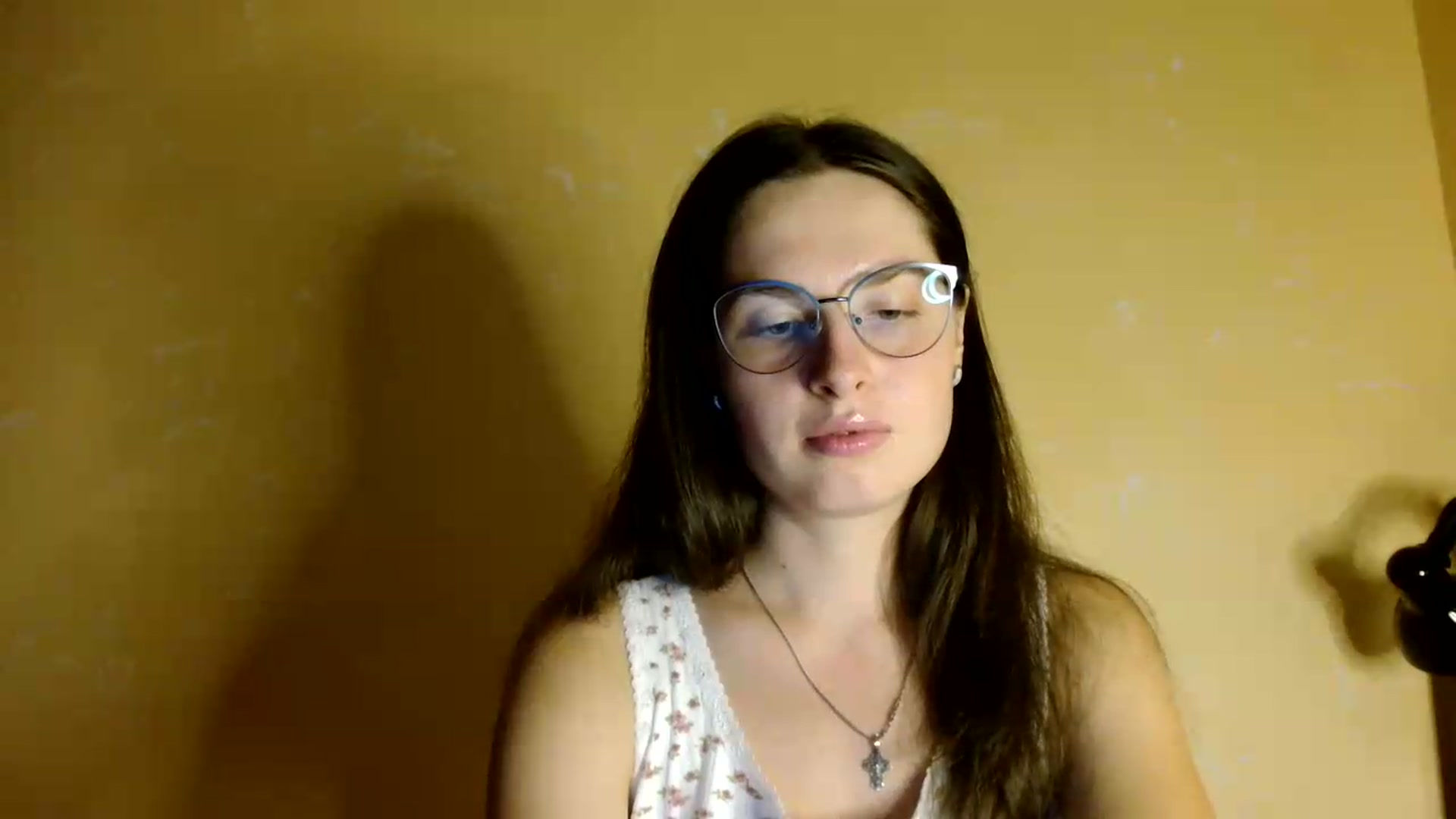 Gallery image thumbnail from Shinie__'s myfreecams stream on, 08/17/2026, 18:20 image 18 of 20