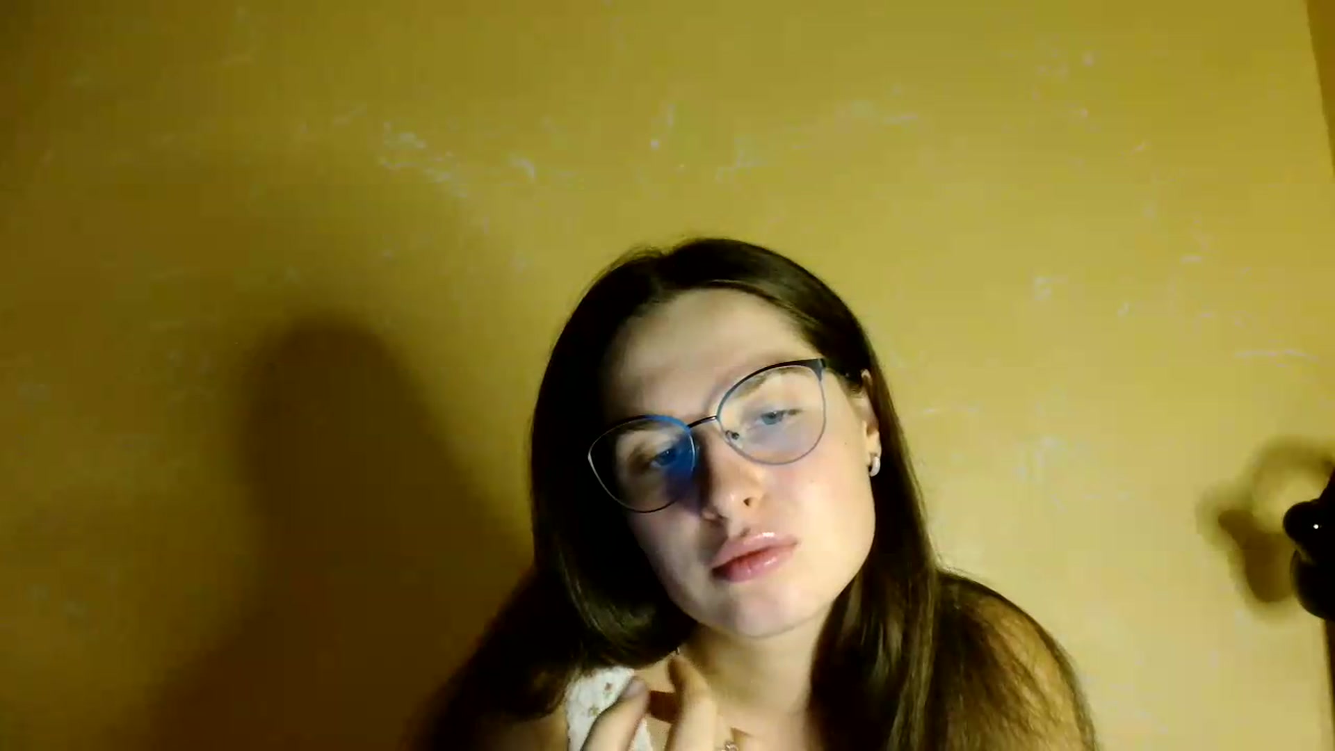 Gallery image thumbnail from Shinie__'s myfreecams stream on, 08/17/2026, 18:20 image 8 of 20