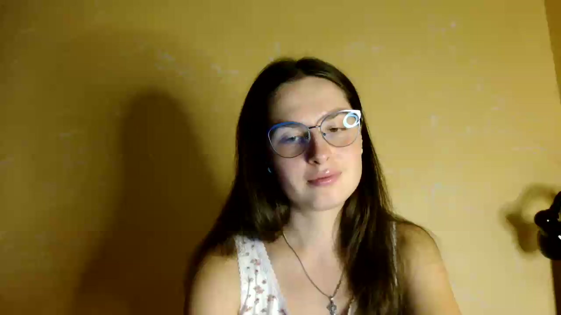Gallery image thumbnail from Shinie__'s myfreecams stream on, 08/17/2026, 18:20 image 19 of 20