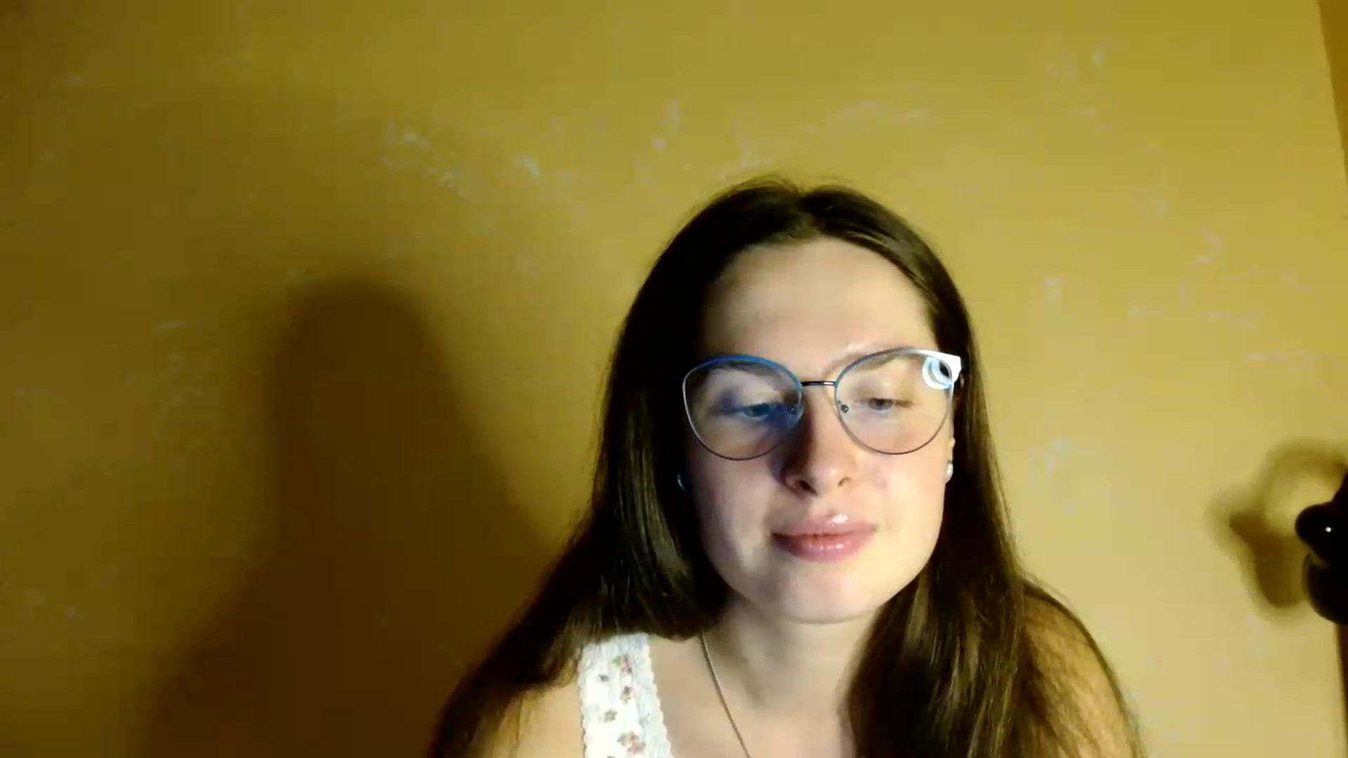 Gallery image thumbnail from Shinie__'s myfreecams stream on, 08/17/2026, 18:20 image 9 of 20