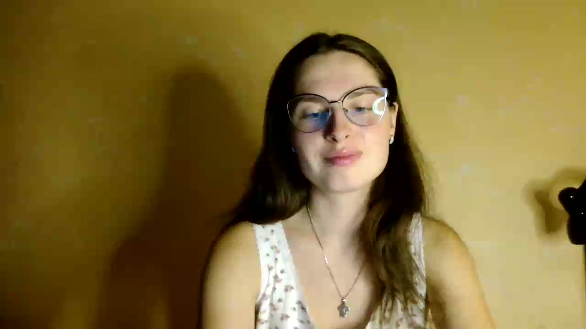 Gallery image thumbnail from Shinie__'s myfreecams stream on, 08/18/2026, 18:28 image 1 of 20