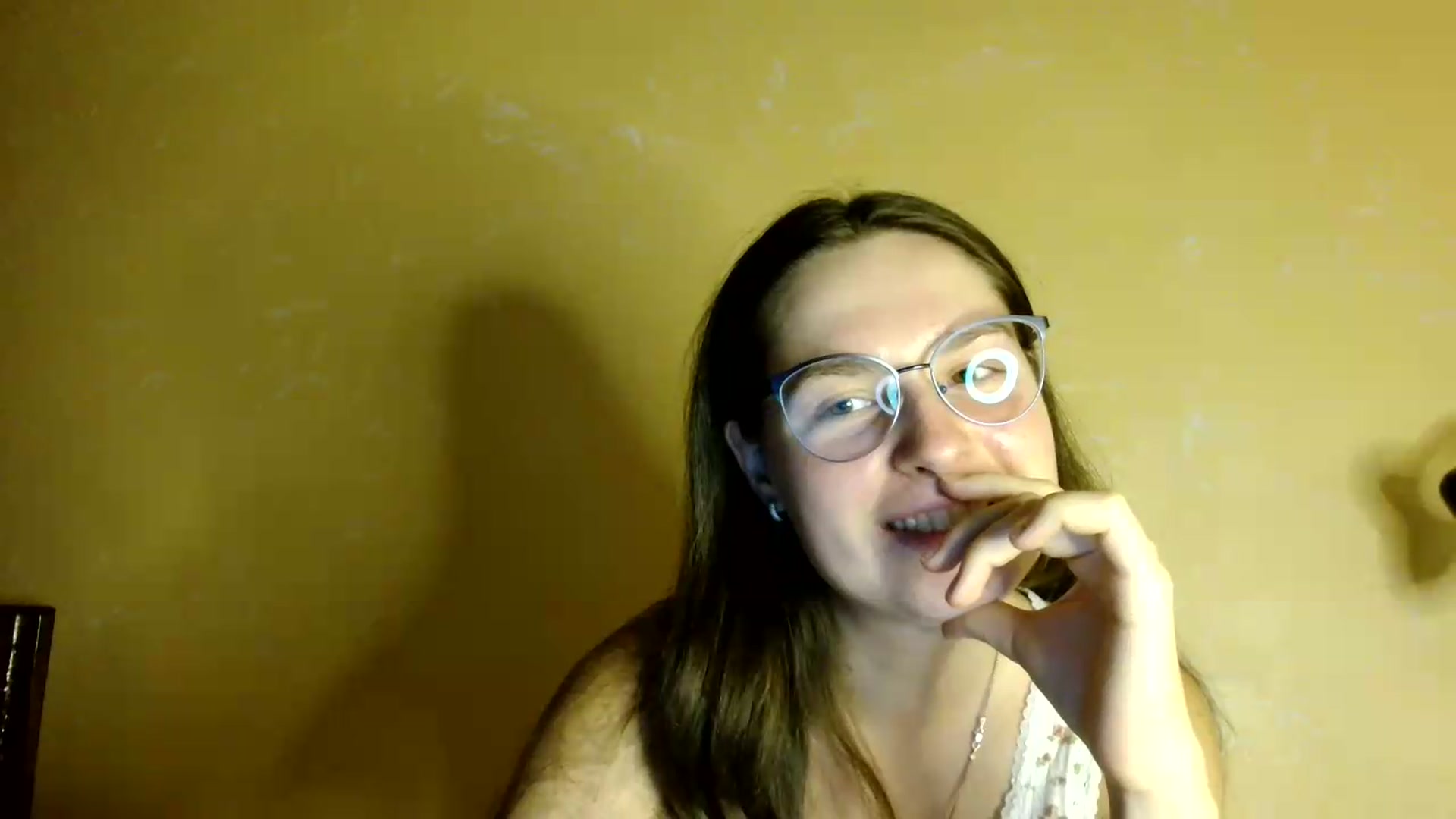 Gallery image thumbnail from Shinie__'s myfreecams stream on, 08/18/2026, 18:28 image 15 of 20