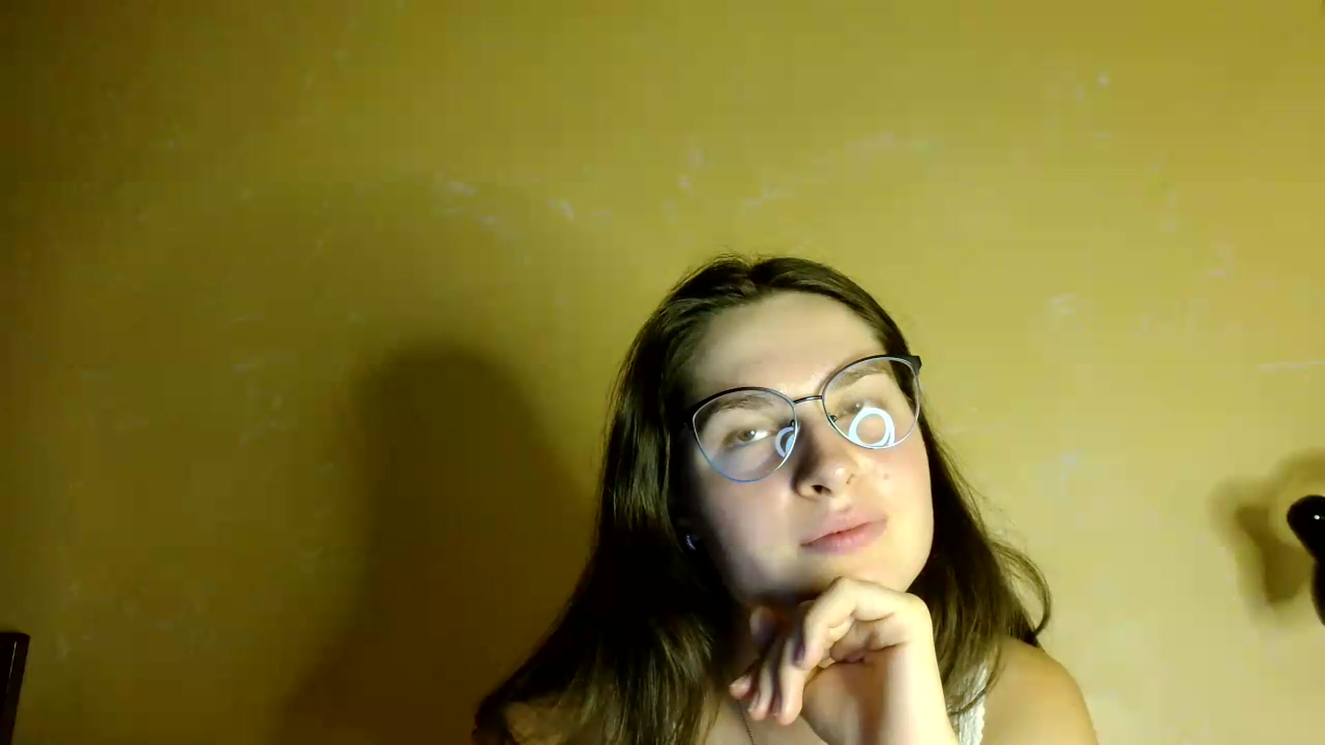 Gallery image thumbnail from Shinie__'s myfreecams stream on, 08/18/2026, 19:30 image 11 of 20