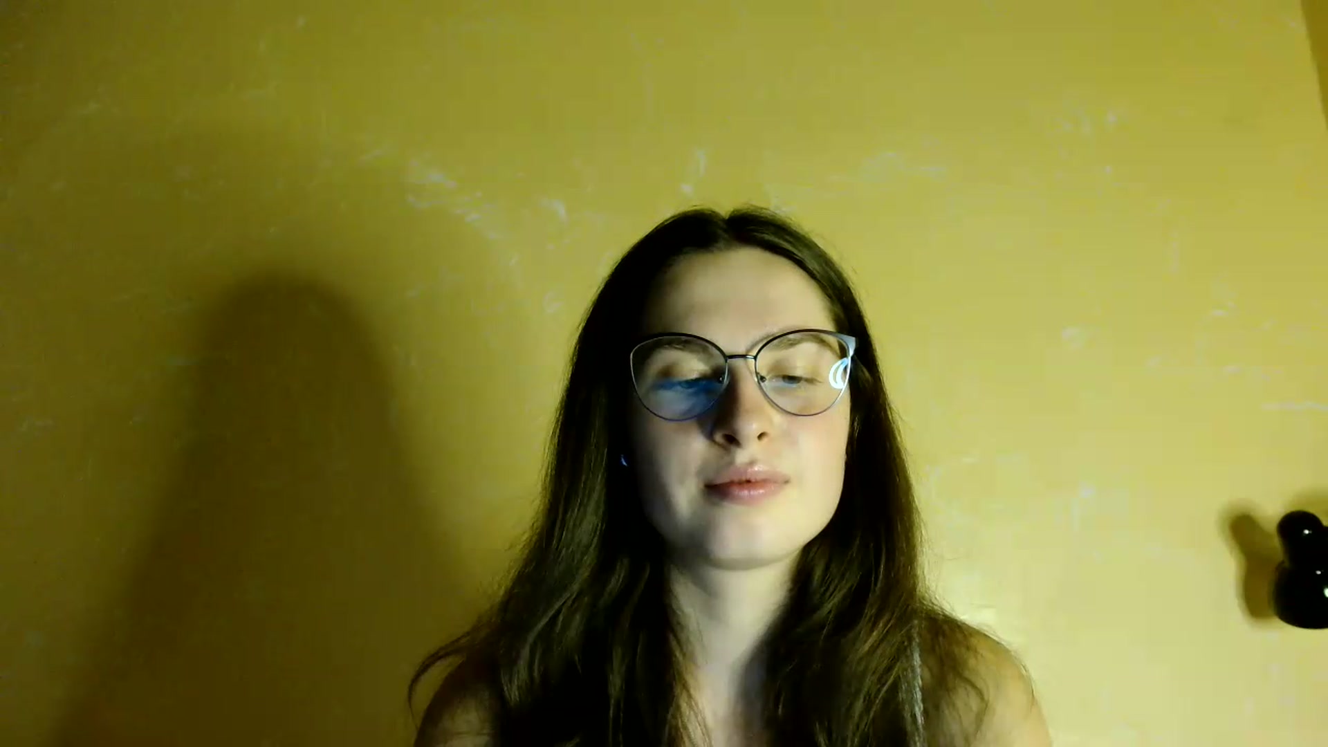 Gallery image thumbnail from Shinie__'s myfreecams stream on, 08/22/2026, 18:53 image 4 of 20
