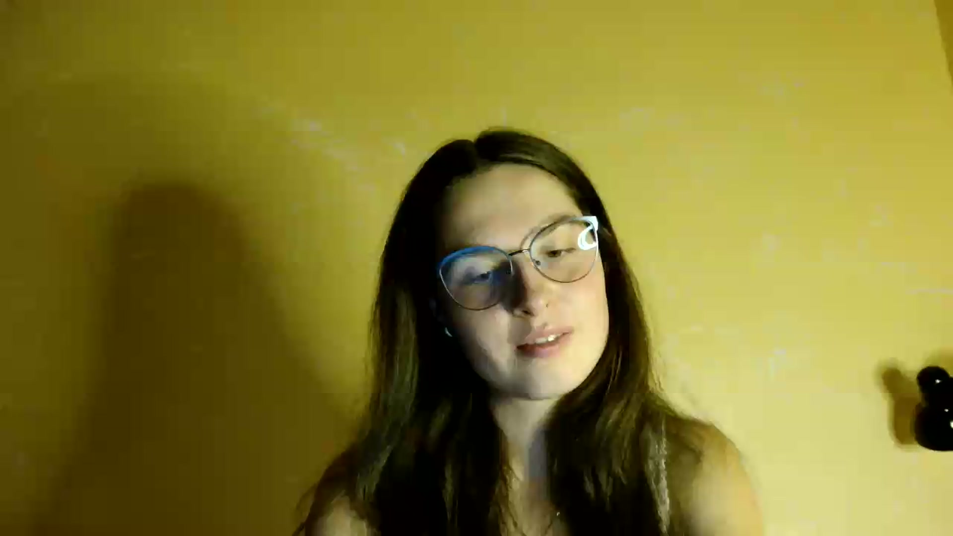 Gallery image thumbnail from Shinie__'s myfreecams stream on, 08/22/2026, 18:53 image 3 of 20