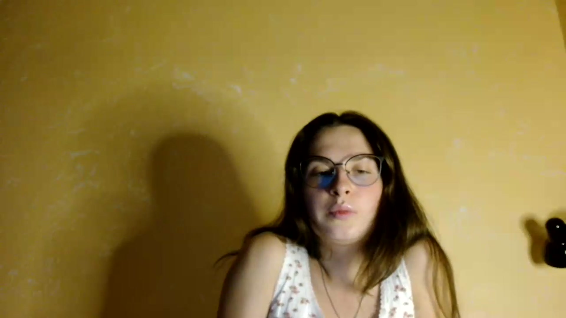 Gallery image thumbnail from Shinie__'s myfreecams stream on, 08/22/2026, 18:53 image 17 of 20