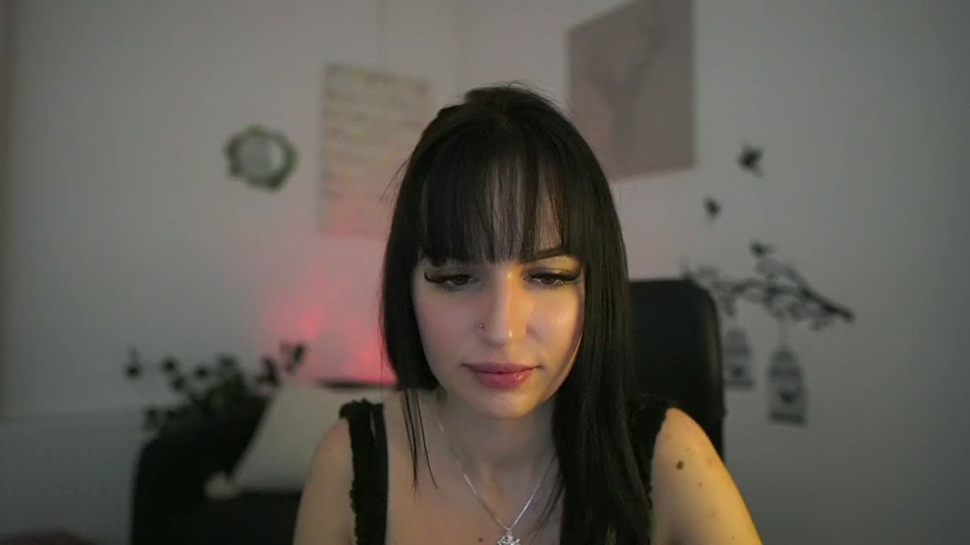 Gallery image thumbnail from Shiningstar05's myfreecams stream on, 02/14/2026, 22:29 image 5 of 20
