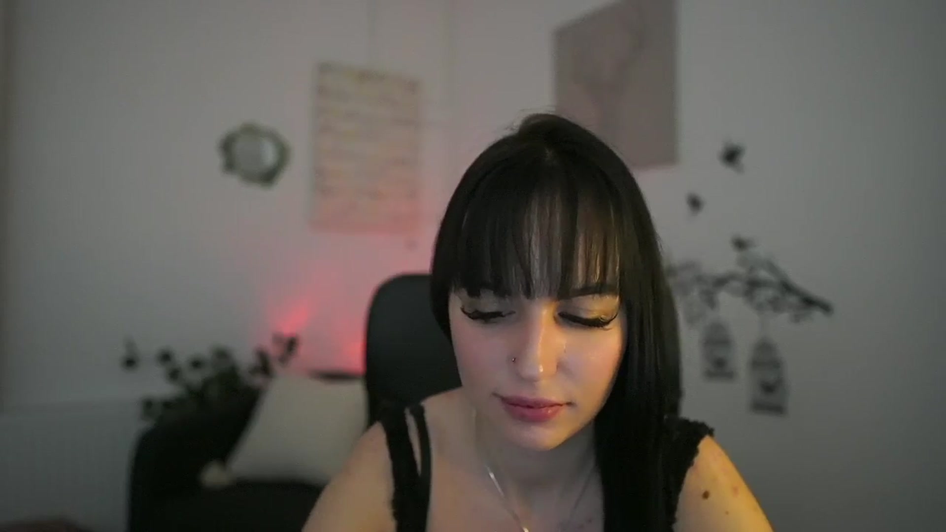 Gallery image thumbnail from Shiningstar05's myfreecams stream on, 02/14/2026, 22:29 image 13 of 20