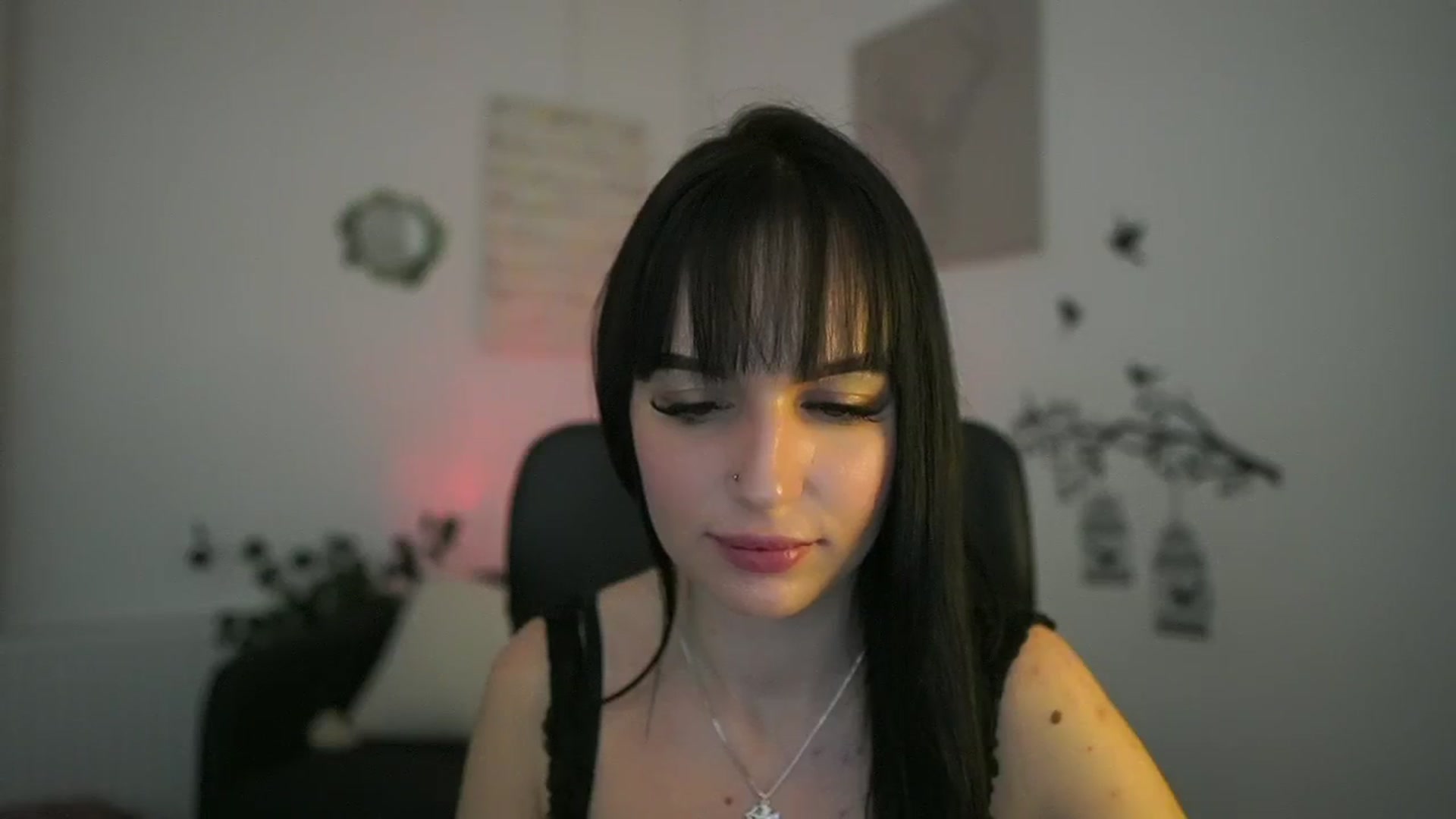 Gallery image thumbnail from Shiningstar05's myfreecams stream on, 02/14/2026, 22:29 image 19 of 20