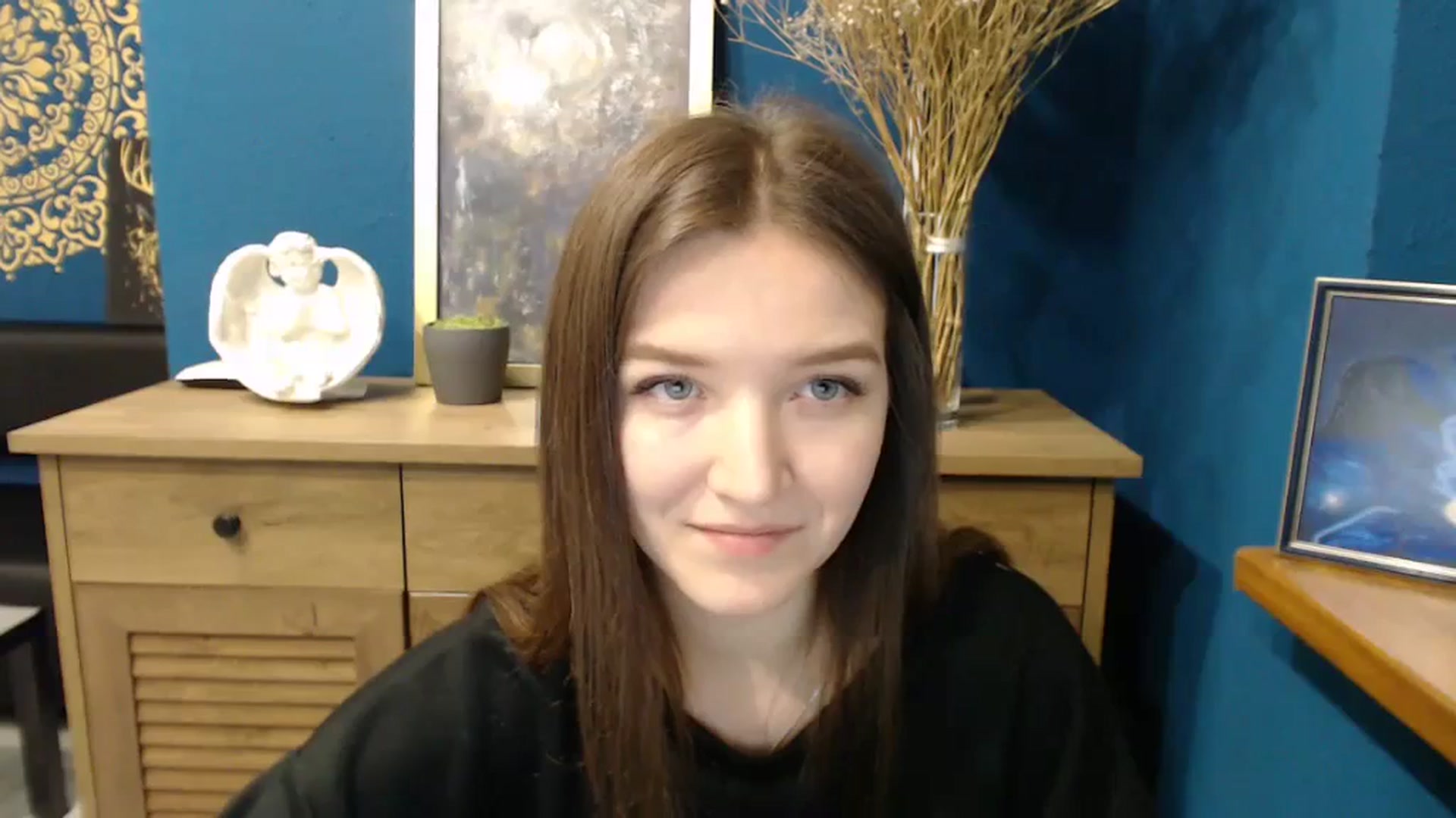 Gallery image thumbnail from Shiny_Jessica's myfreecams stream on, 03/19/2024, 10:04 image 17 of 20