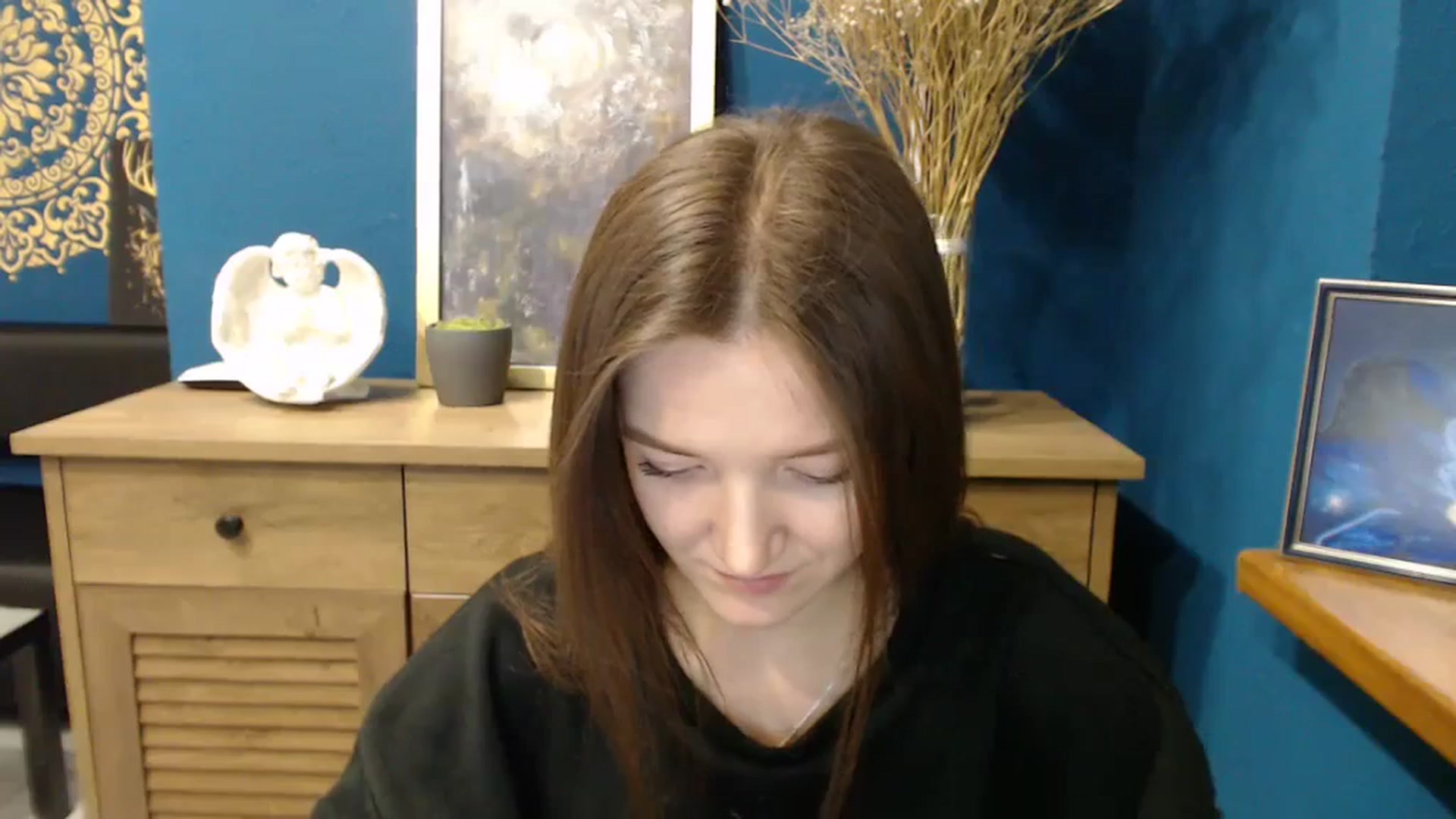 Gallery image thumbnail from Shiny_Jessica's myfreecams stream on, 03/19/2024, 10:04 image 5 of 20