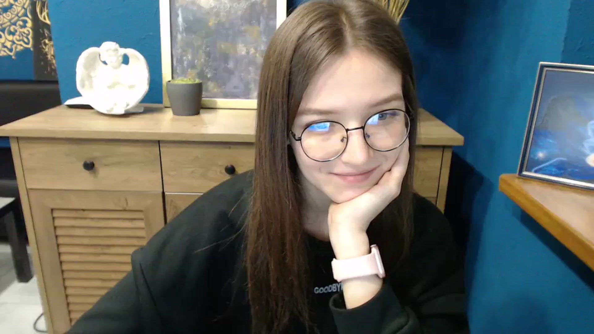 Gallery image thumbnail from Shiny_Jessica's myfreecams stream on, 03/19/2024, 12:00 image 14 of 20