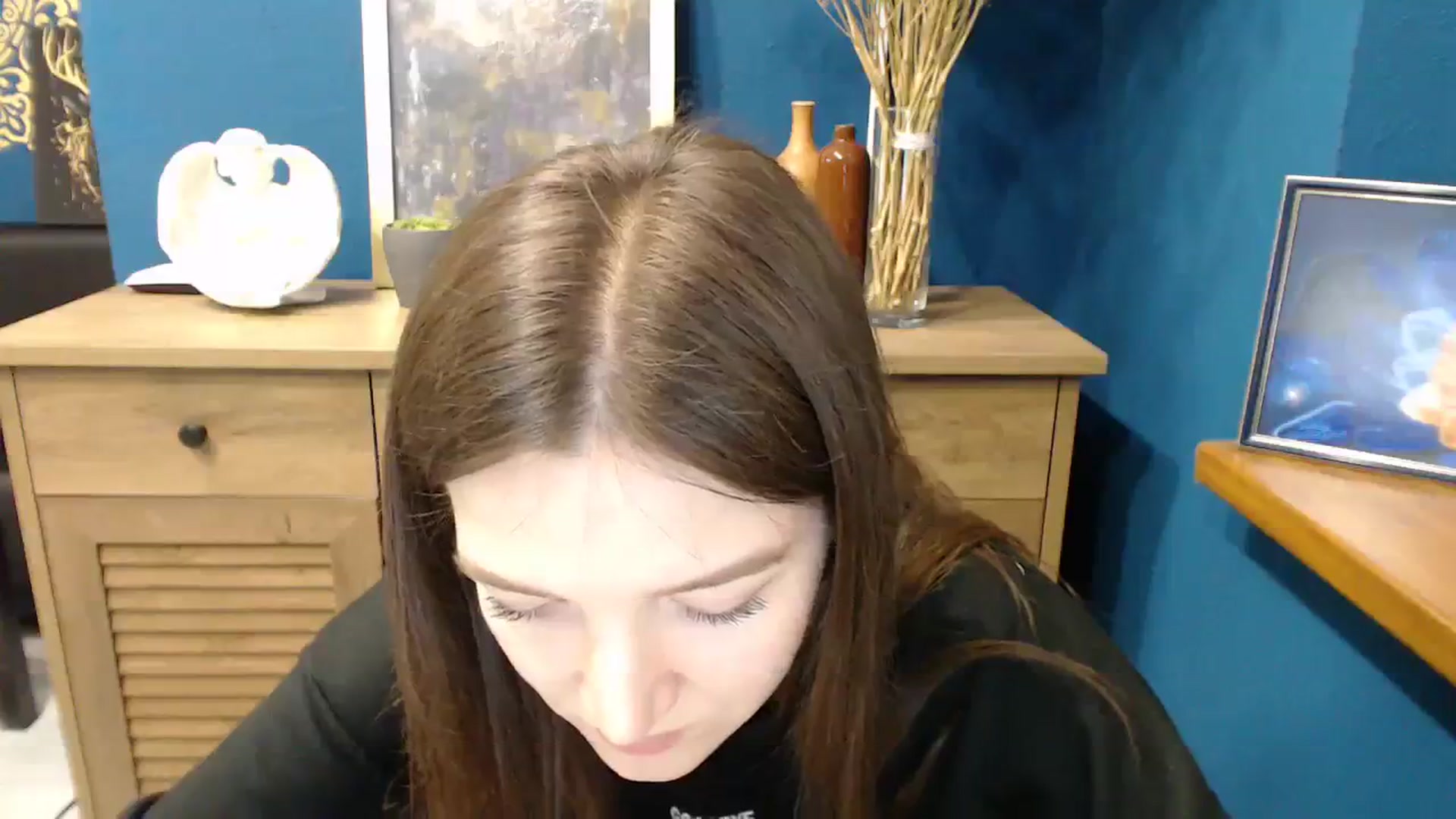 Gallery image thumbnail from Shiny_Jessica's myfreecams stream on, 03/19/2024, 12:46 image 18 of 20