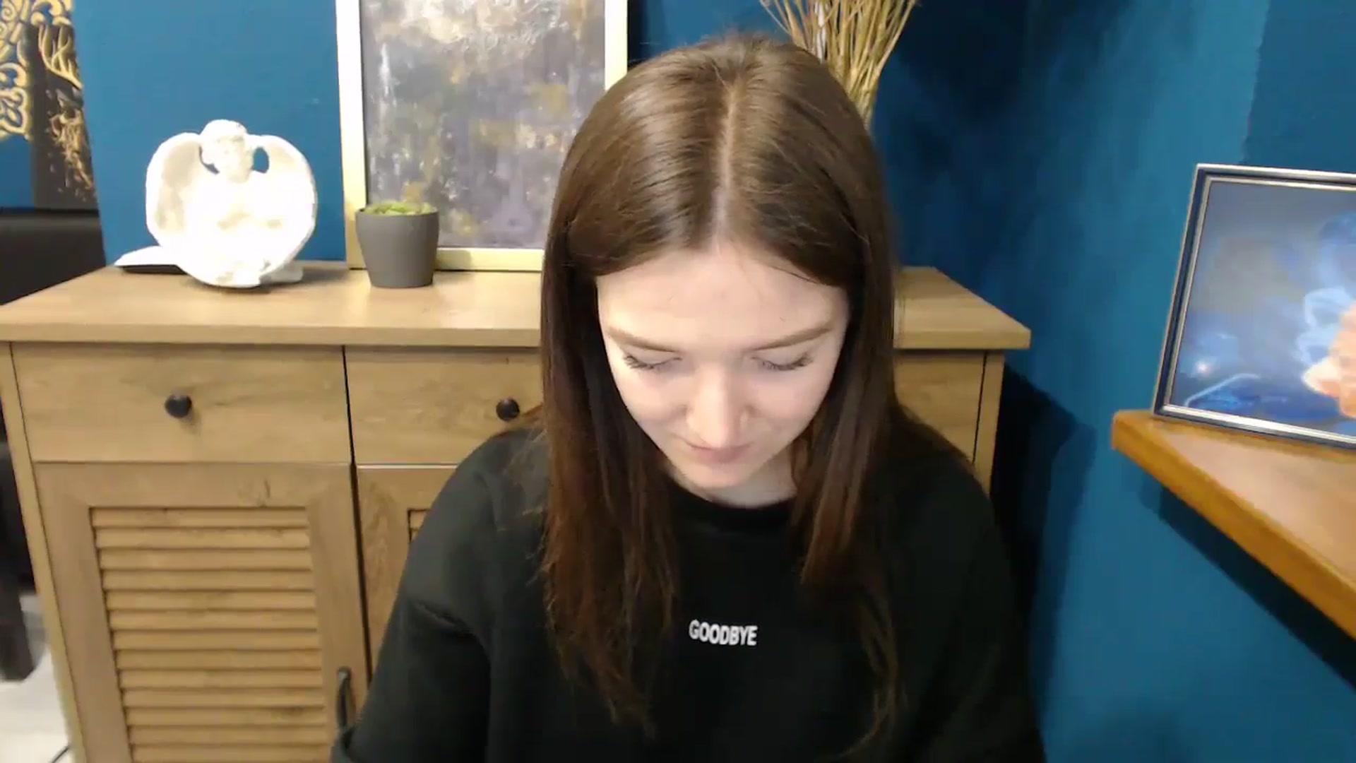 Gallery image thumbnail from Shiny_Jessica's myfreecams stream on, 03/19/2024, 12:46 image 20 of 20