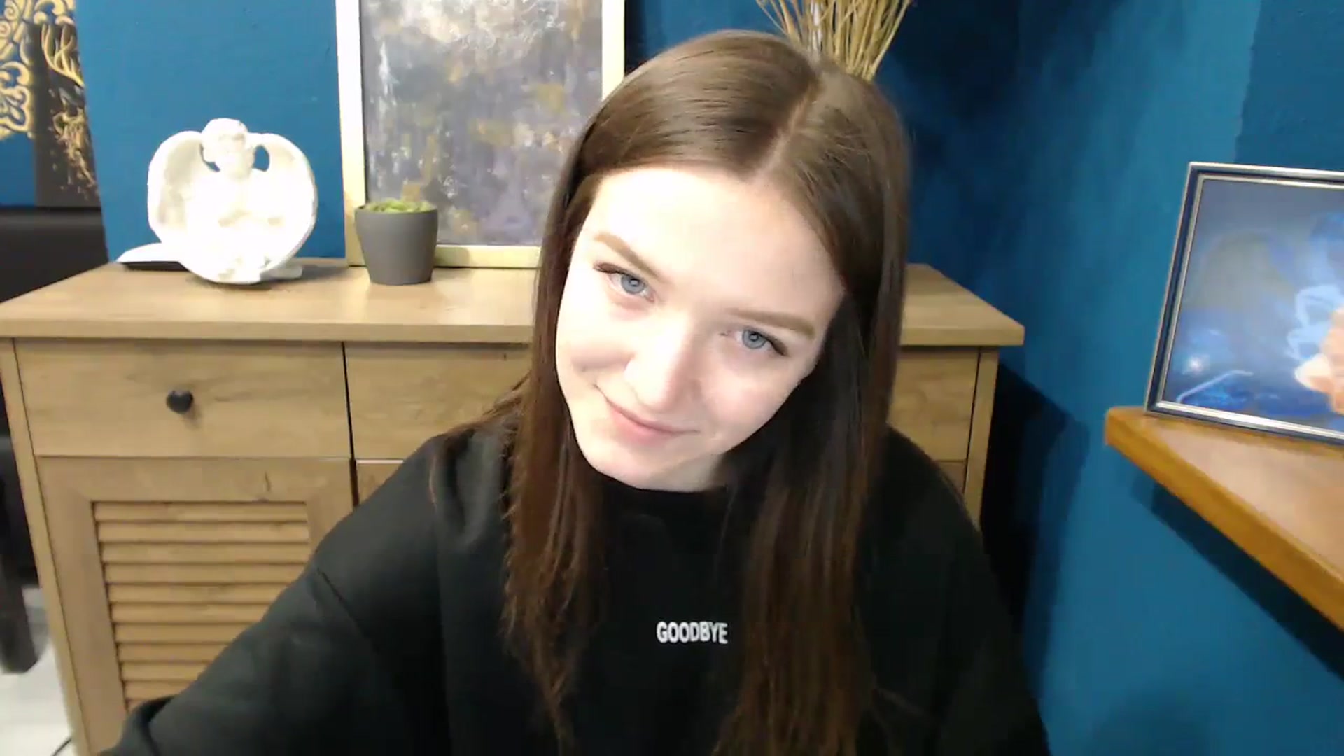 Gallery image thumbnail from Shiny_Jessica's myfreecams stream on, 03/19/2024, 12:46 image 3 of 20