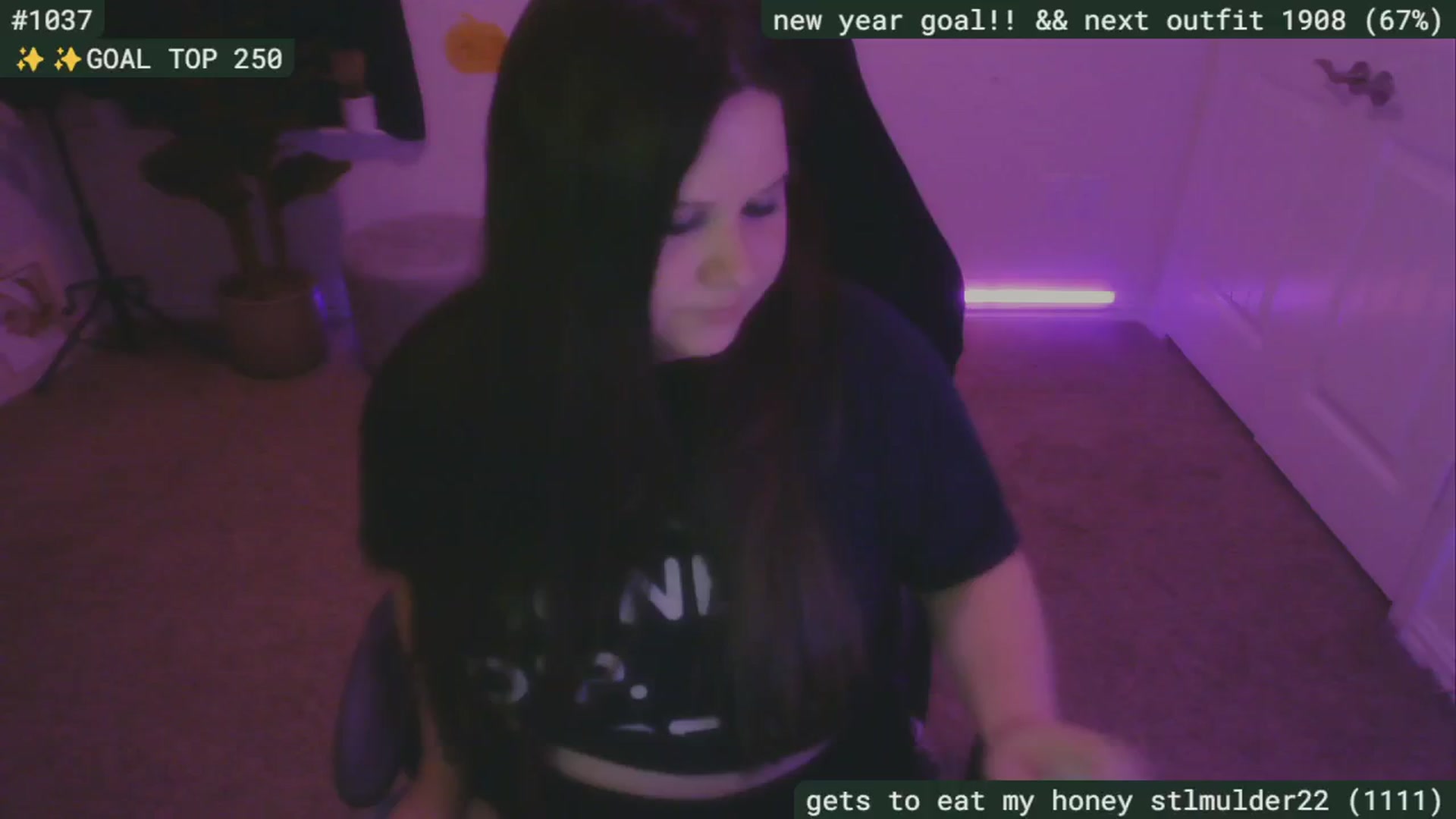 Gallery image thumbnail from ShofarSarah94's myfreecams stream on, 10/04/2024, 04:16 image 18 of 20