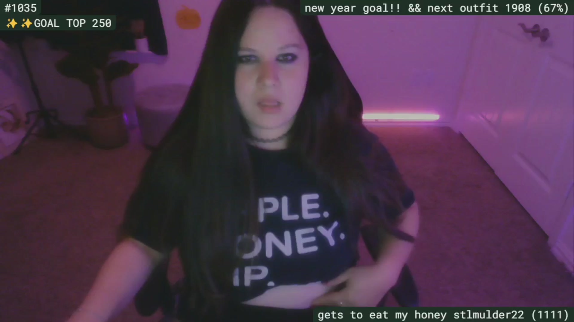 Gallery image thumbnail from ShofarSarah94's myfreecams stream on, 10/04/2024, 04:16 image 7 of 20