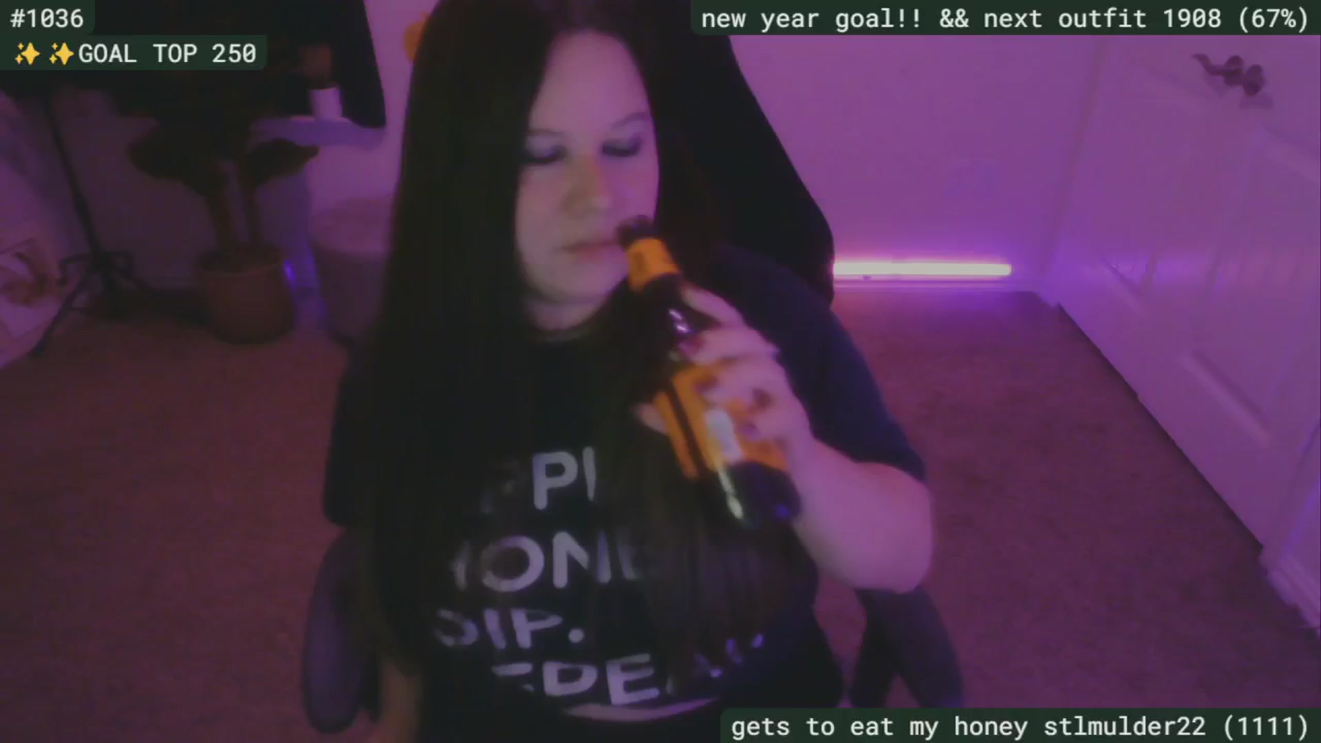 Gallery image thumbnail from ShofarSarah94's myfreecams stream on, 10/04/2024, 04:16 image 12 of 20