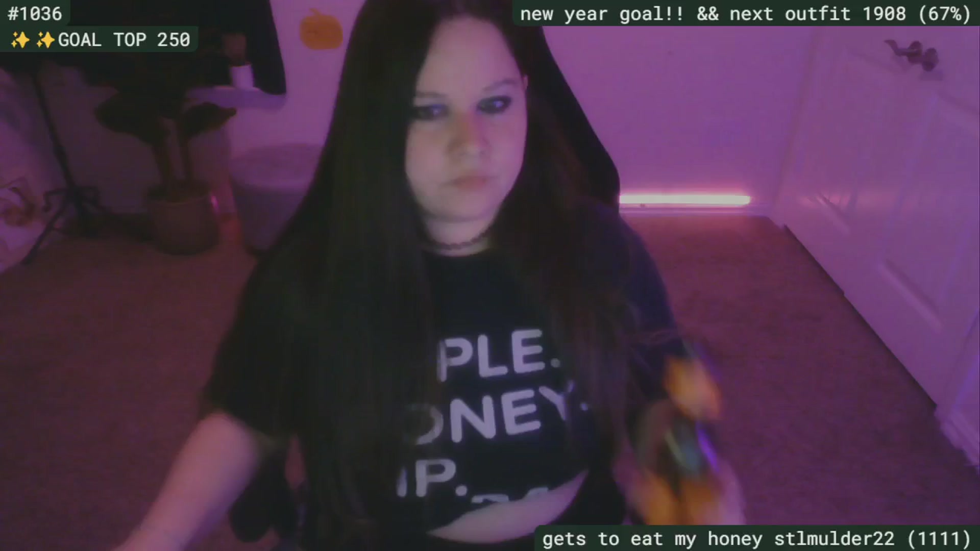 Gallery image thumbnail from ShofarSarah94's myfreecams stream on, 10/04/2024, 04:16 image 8 of 20