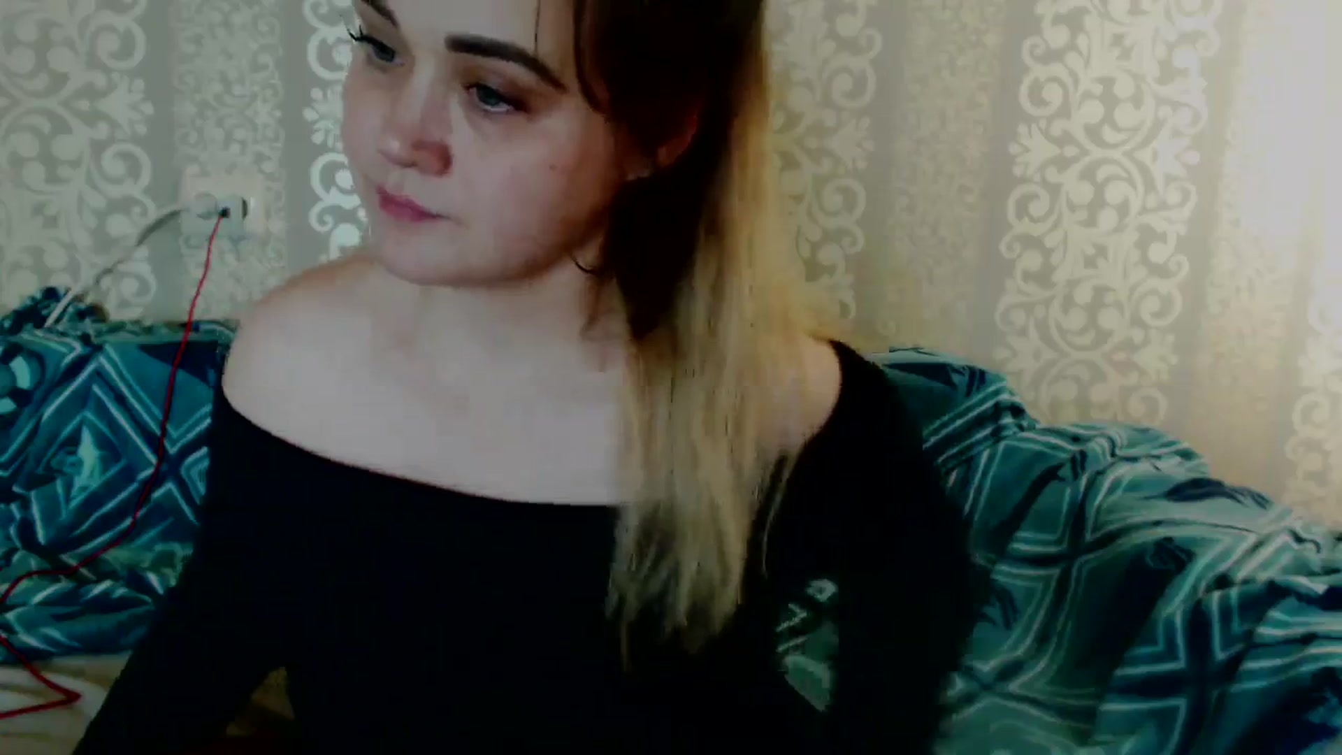 Gallery image thumbnail from Shoolgirl's myfreecams stream on, 08/05/2024, 15:18 image 4 of 20