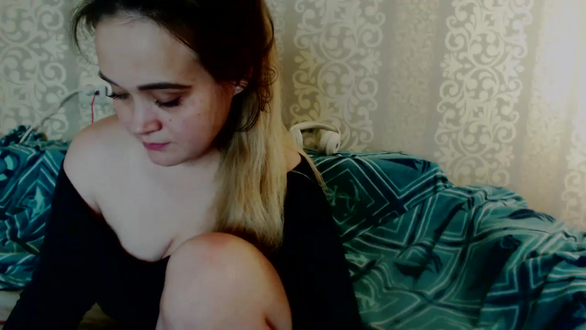 Gallery image thumbnail from Shoolgirl's myfreecams stream on, 08/05/2024, 15:18 image 13 of 20