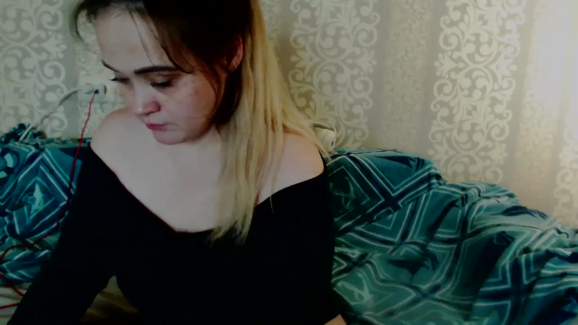 Gallery image thumbnail from Shoolgirl's myfreecams stream on, 08/05/2024, 15:18 image 3 of 20
