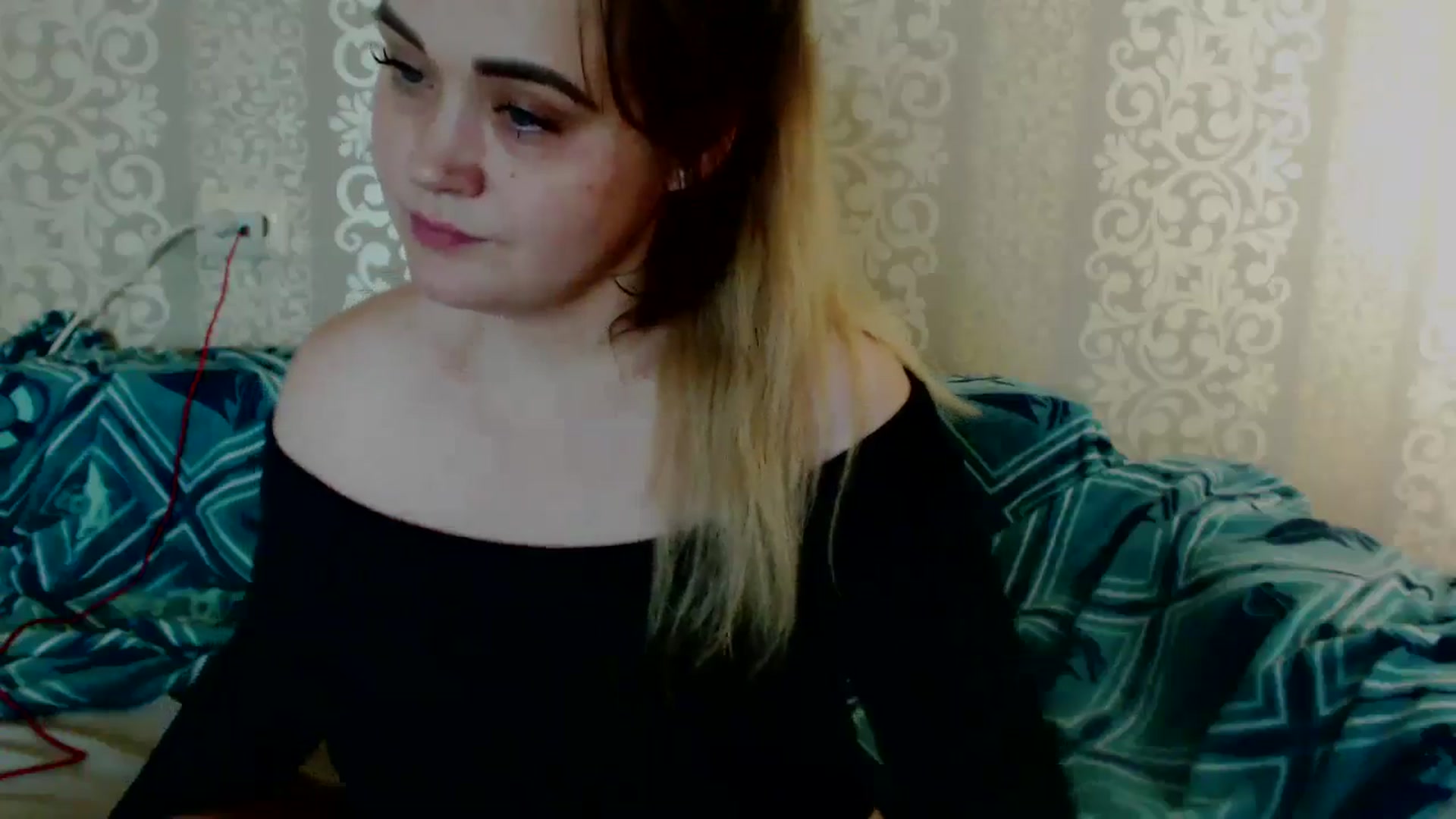 Gallery image thumbnail from Shoolgirl's myfreecams stream on, 08/05/2024, 15:18 image 2 of 20