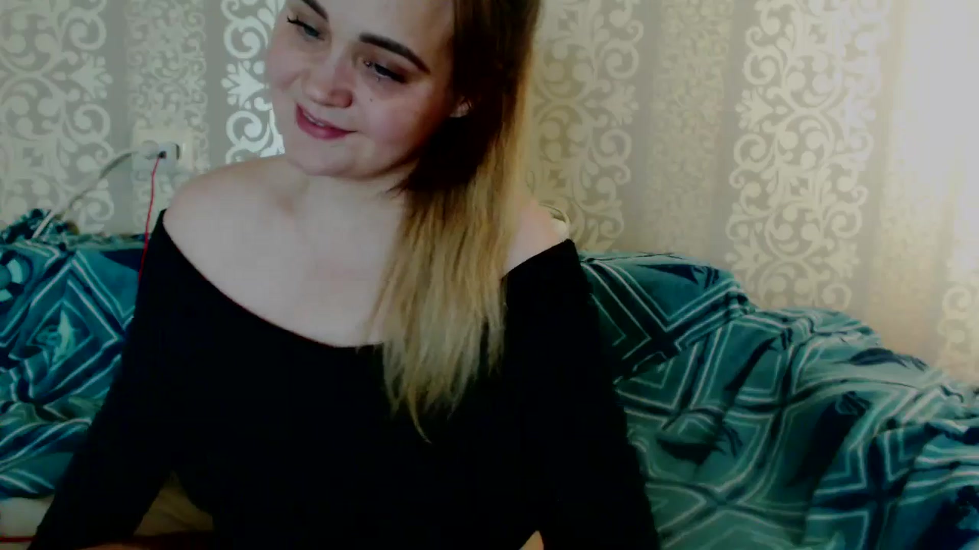 Gallery image thumbnail from Shoolgirl's myfreecams stream on, 08/05/2024, 15:18 image 18 of 20