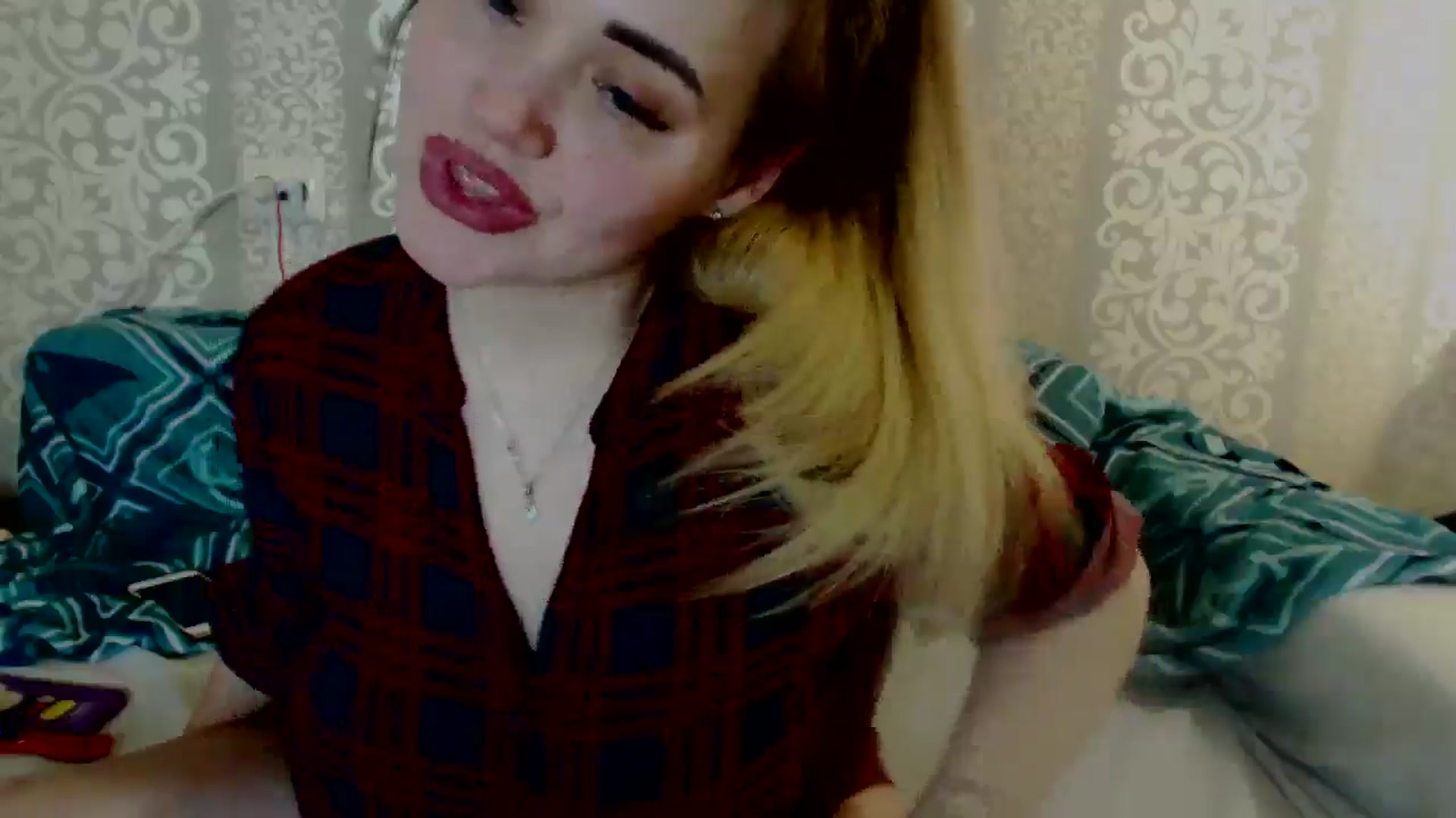 Gallery image thumbnail from Shoolgirl's myfreecams stream on, 11/29/2024, 02:34 image 5 of 20