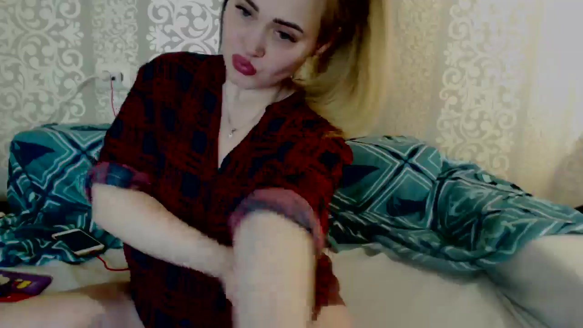 Gallery image thumbnail from Shoolgirl's myfreecams stream on, 11/29/2024, 02:34 image 3 of 20