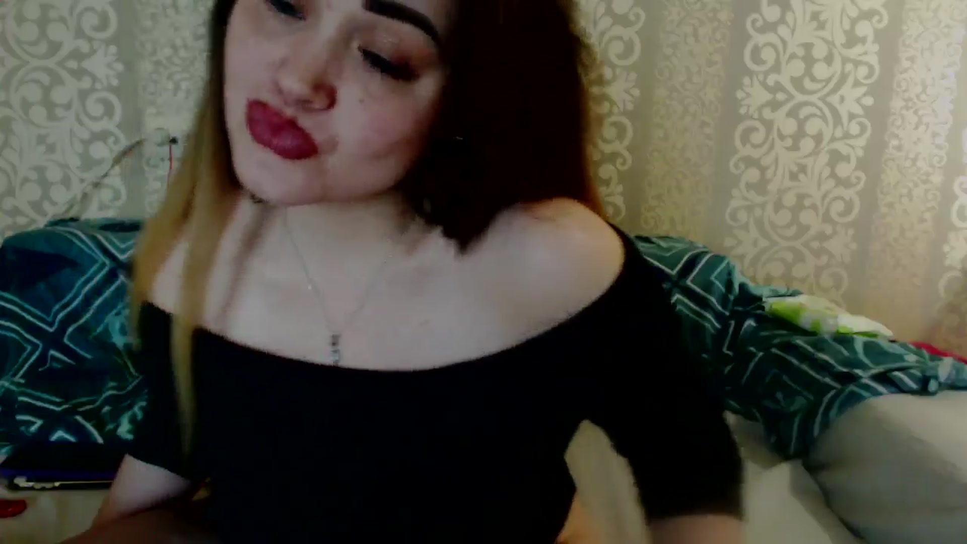Gallery image thumbnail from Shoolgirl's myfreecams stream on, 11/29/2024, 16:27 image 9 of 20