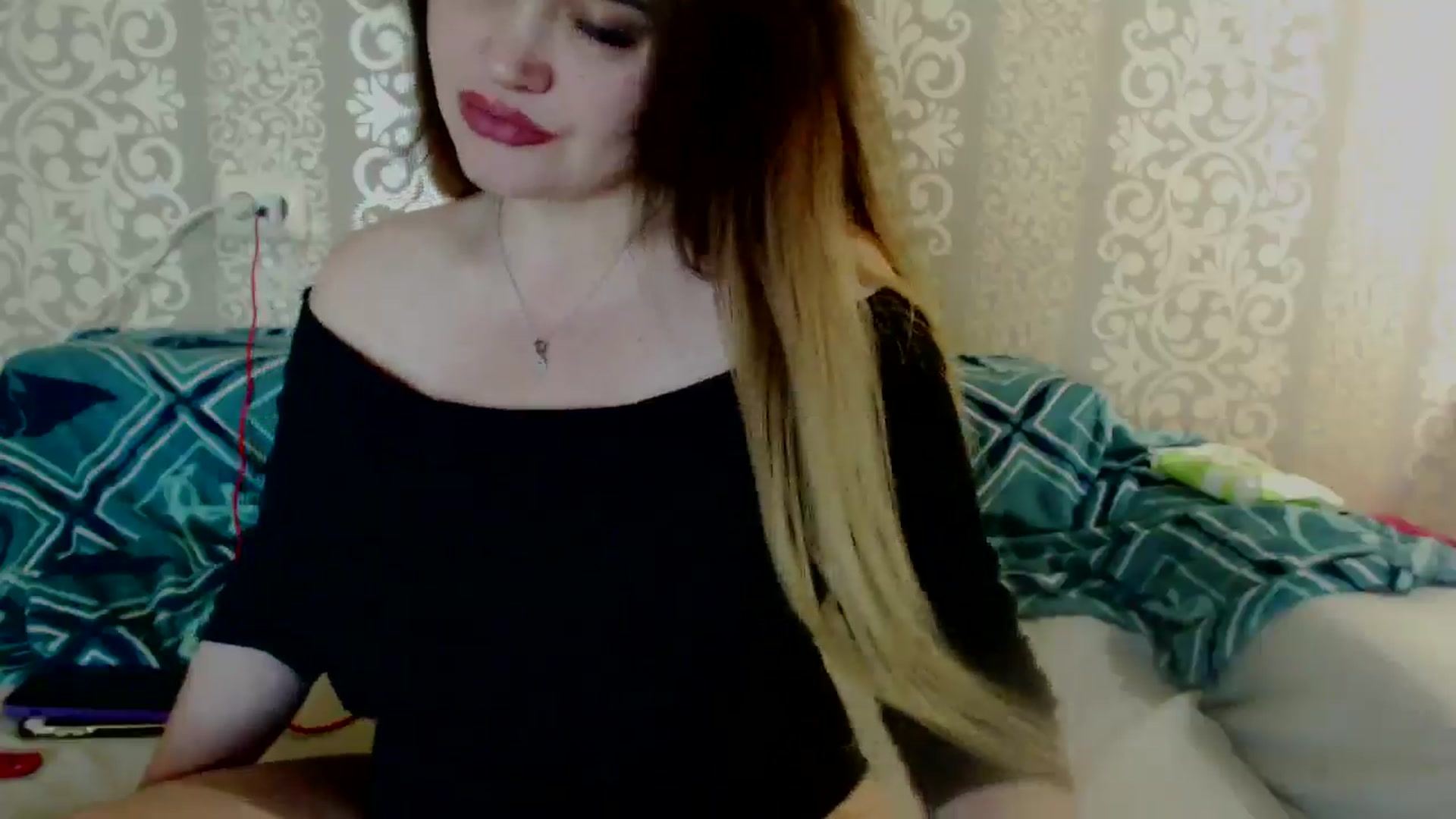 Gallery image thumbnail from Shoolgirl's myfreecams stream on, 11/29/2024, 16:27 image 14 of 20