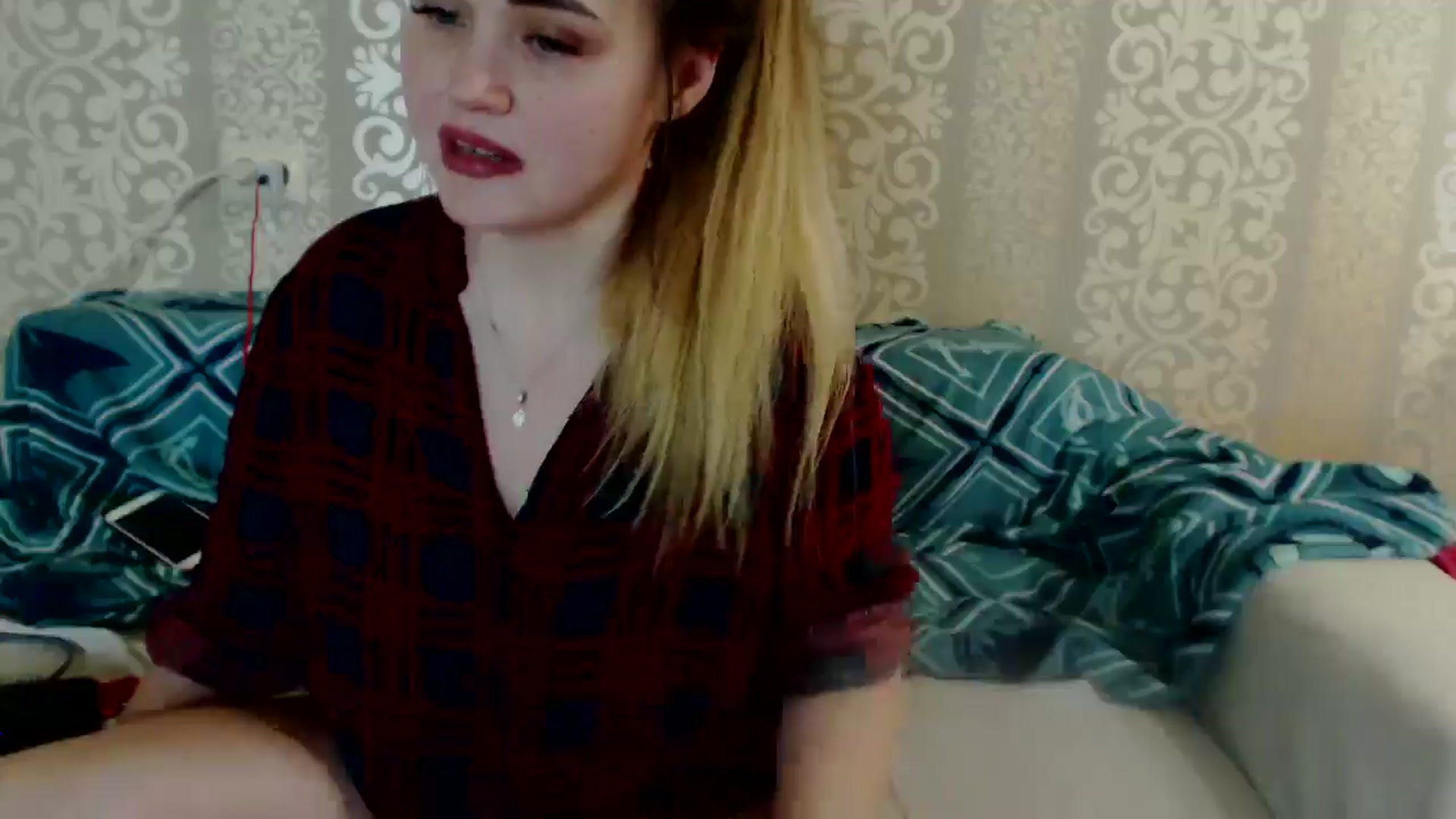 Gallery image thumbnail from Shoolgirl's myfreecams stream on, 12/10/2024, 07:15 image 14 of 20
