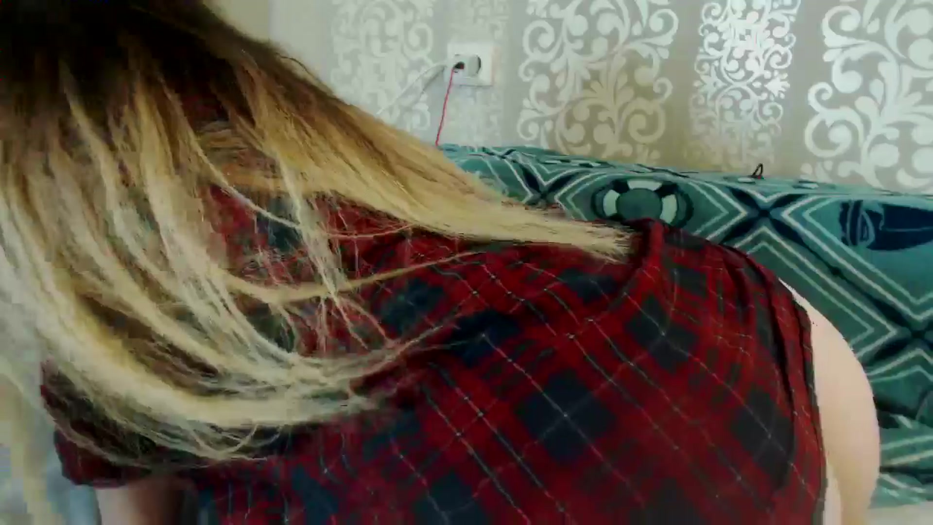 Gallery image thumbnail from Shoolgirl's myfreecams stream on, 12/26/2024, 03:39 image 17 of 20