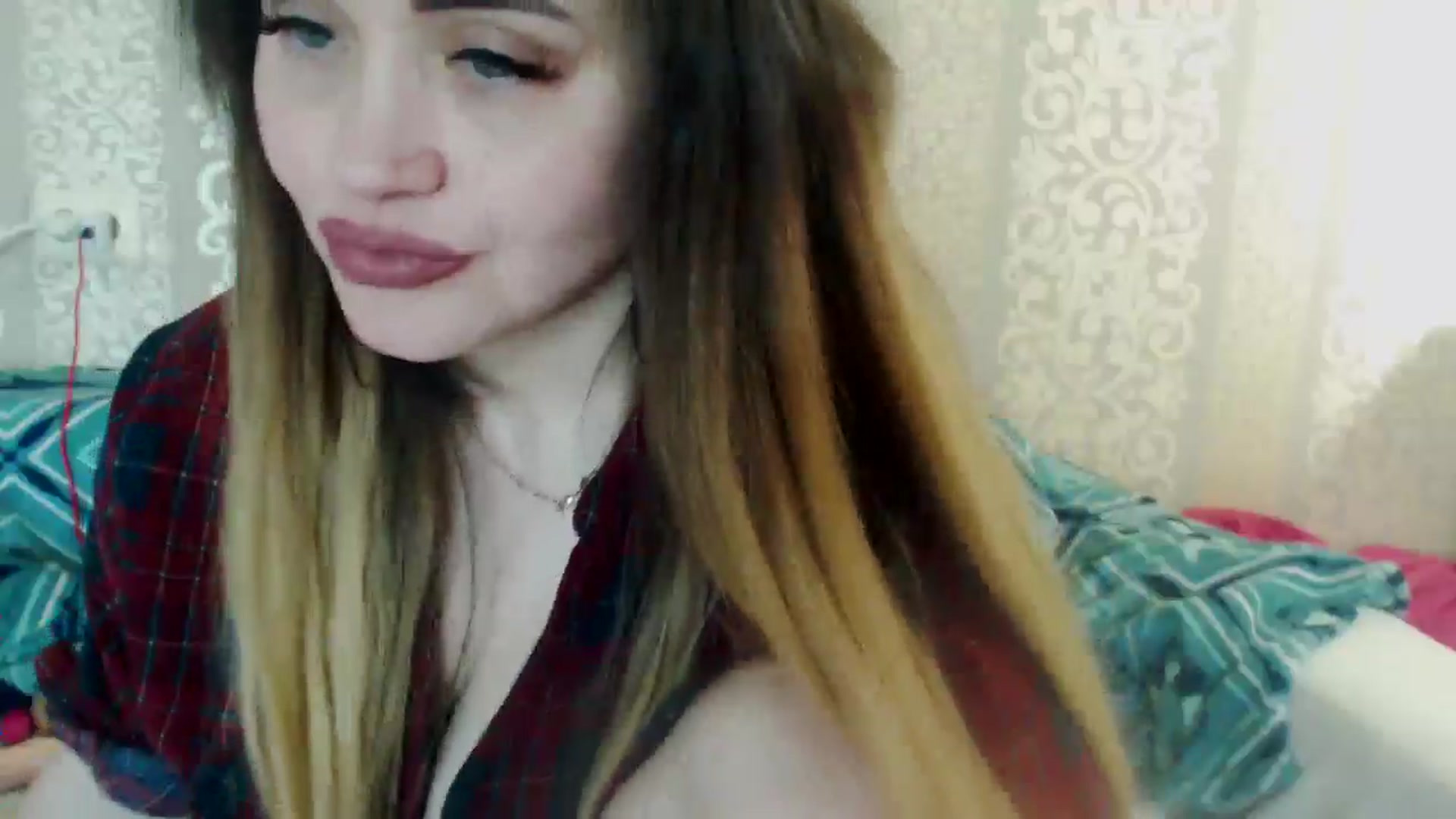 Gallery image thumbnail from Shoolgirl's myfreecams stream on, 12/26/2024, 09:28 image 13 of 20