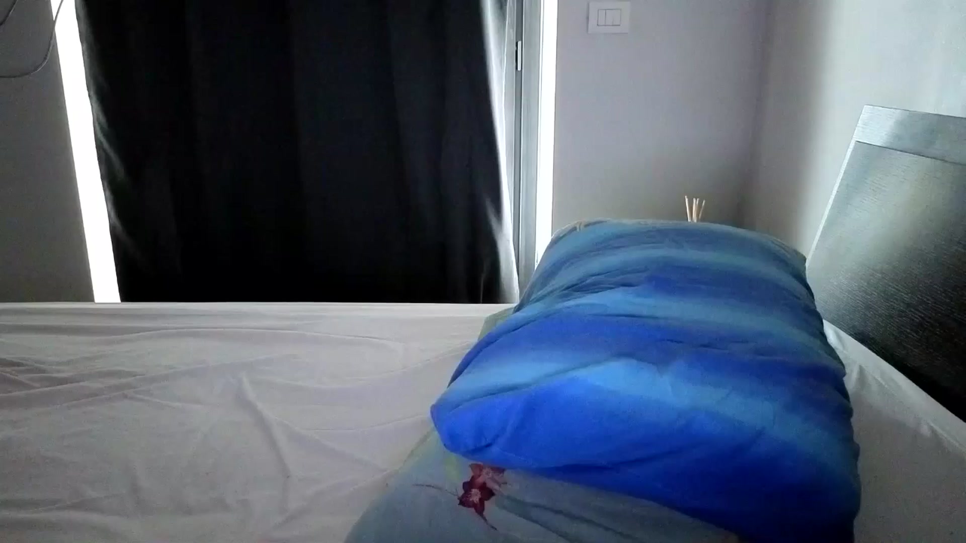Gallery image thumbnail from ShotsPrincess's myfreecams stream on, 04/01/2026, 12:59 image 9 of 20