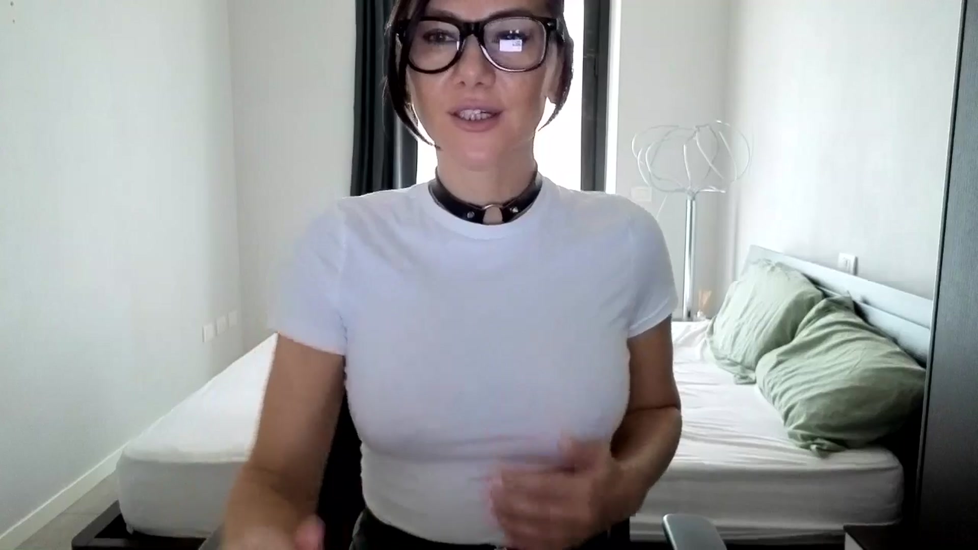 Gallery image thumbnail from ShotsPrincess's myfreecams stream on, 05/10/2026, 08:49 image 13 of 20