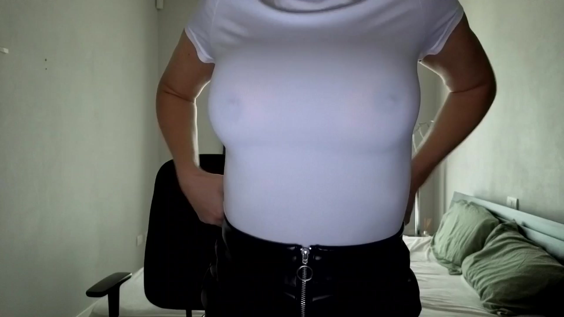 Gallery image thumbnail from ShotsPrincess's myfreecams stream on, 05/10/2026, 08:49 image 3 of 20