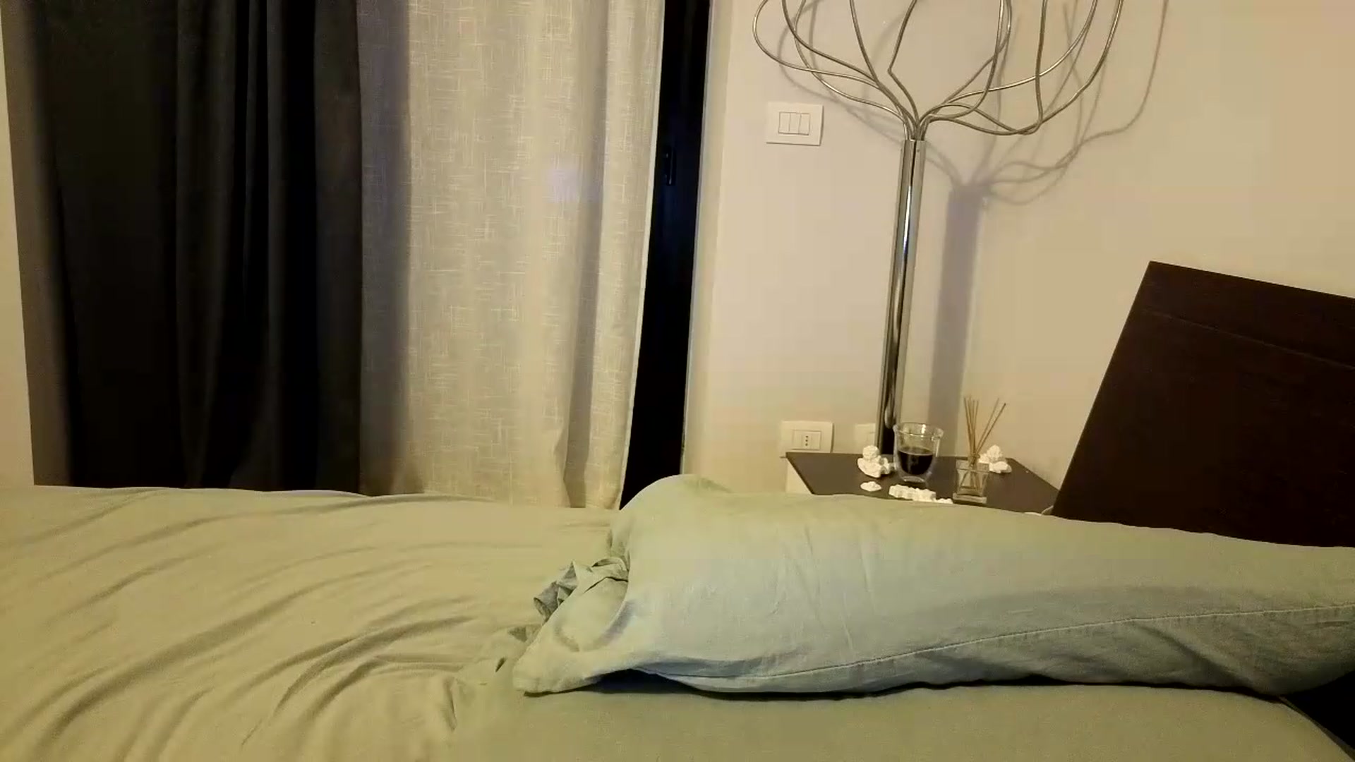 Gallery image thumbnail from ShotsPrincess's myfreecams stream on, 08/09/2026, 20:09 image 19 of 20