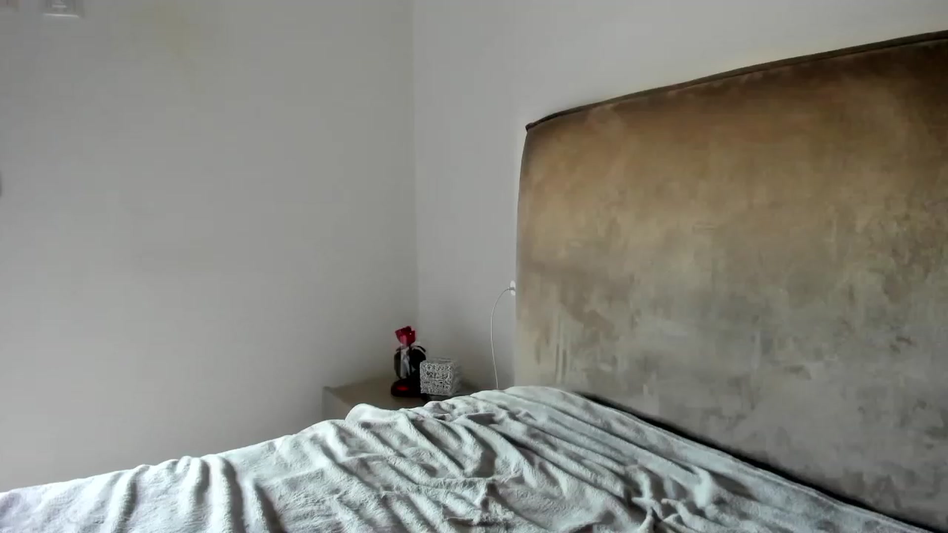 Gallery image thumbnail from Shots_Nd_Legs's myfreecams stream on, 11/08/2023, 14:37 image 3 of 20