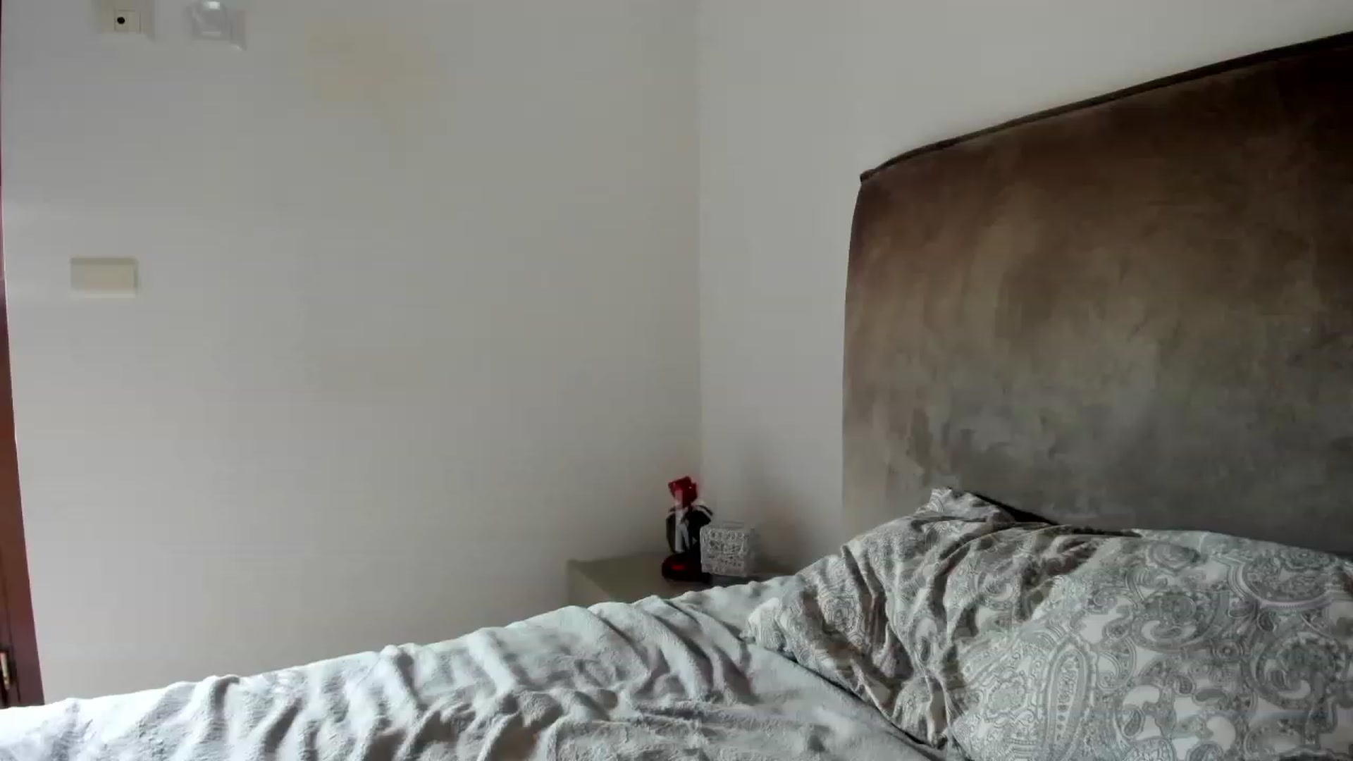 Gallery image thumbnail from Shots_Nd_Legs's myfreecams stream on, 11/13/2023, 13:18 image 9 of 20