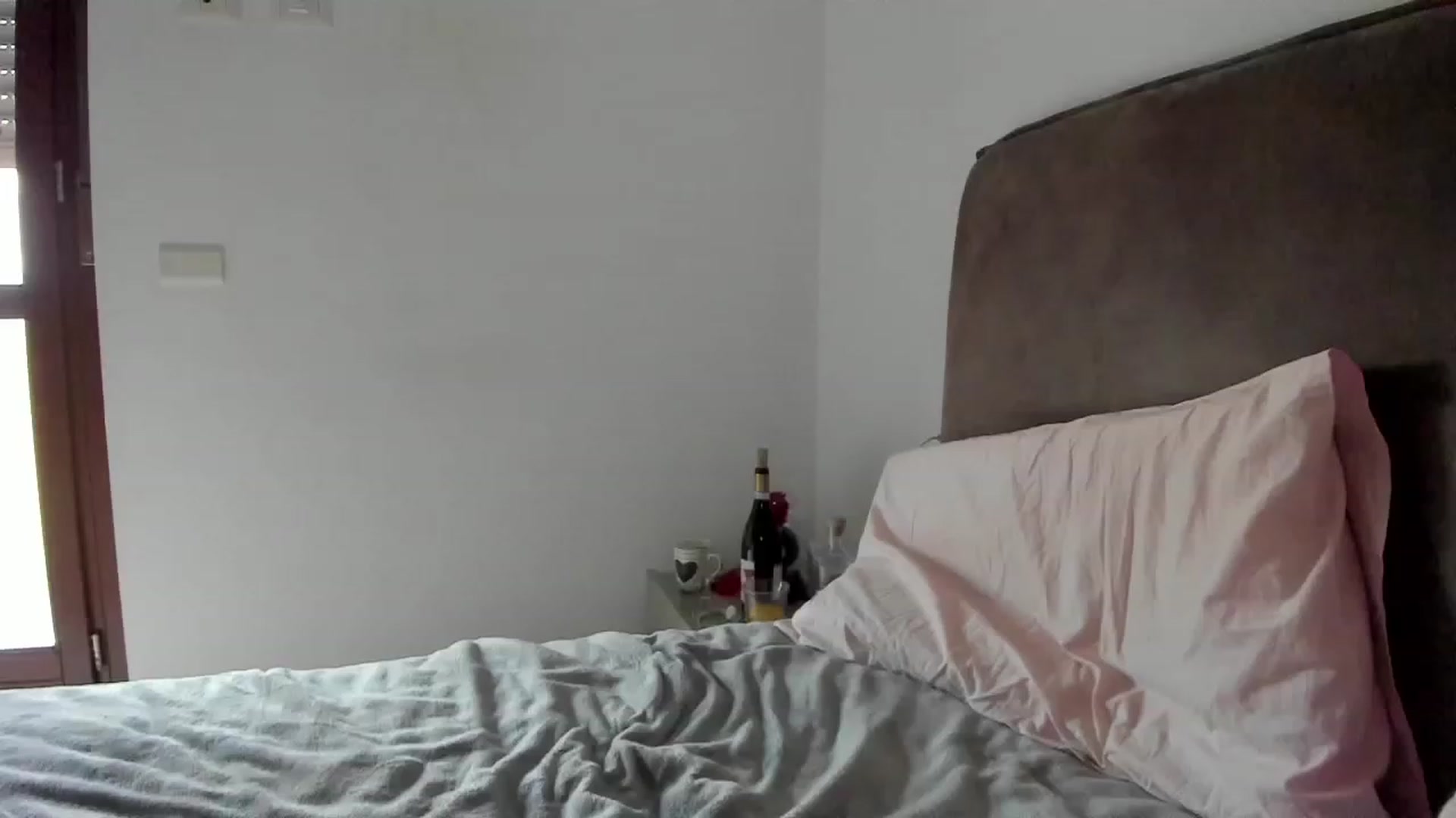 Gallery image thumbnail from Shots_Nd_Legs's myfreecams stream on, 12/05/2023, 12:23 image 18 of 20