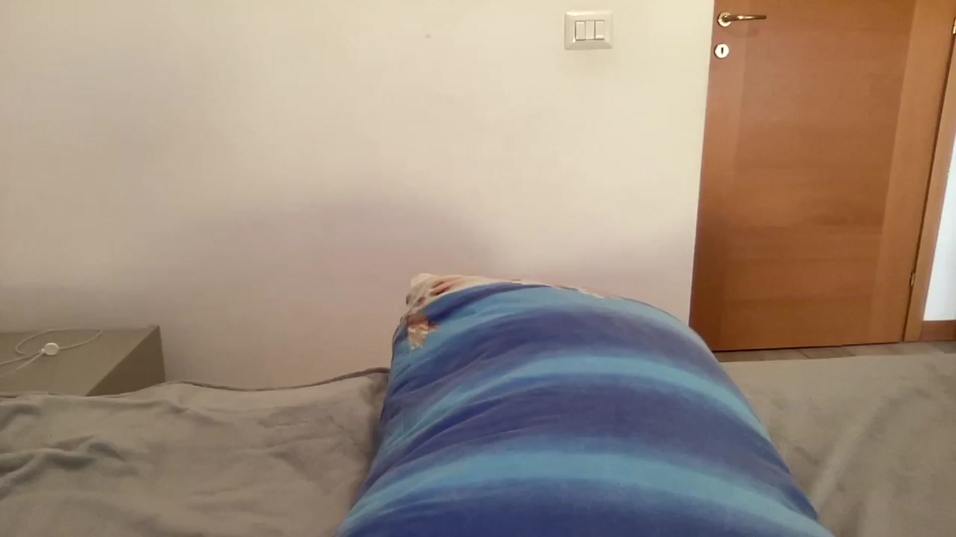 Gallery image thumbnail from Shots_Nd_Legs's myfreecams stream on, 12/22/2023, 15:48 image 5 of 20