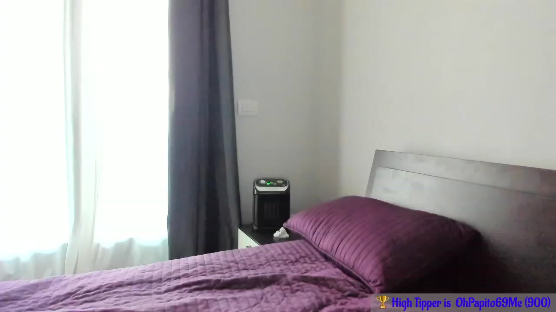 Gallery image thumbnail from Shots_Nd_Legs's myfreecams stream on, 02/19/2024, 15:33 image 10 of 20