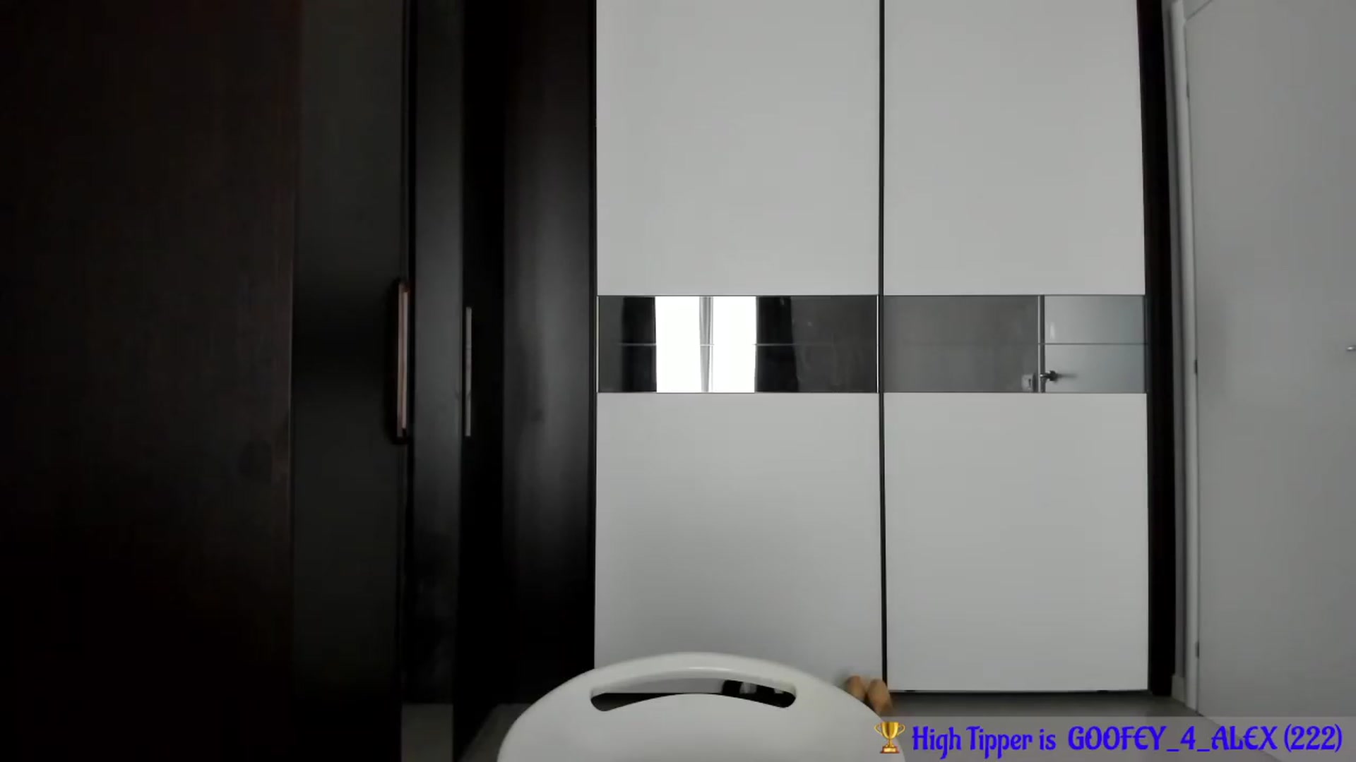 Gallery image thumbnail from Shots_Nd_Legs's myfreecams stream on, 03/05/2024, 15:44 image 16 of 20